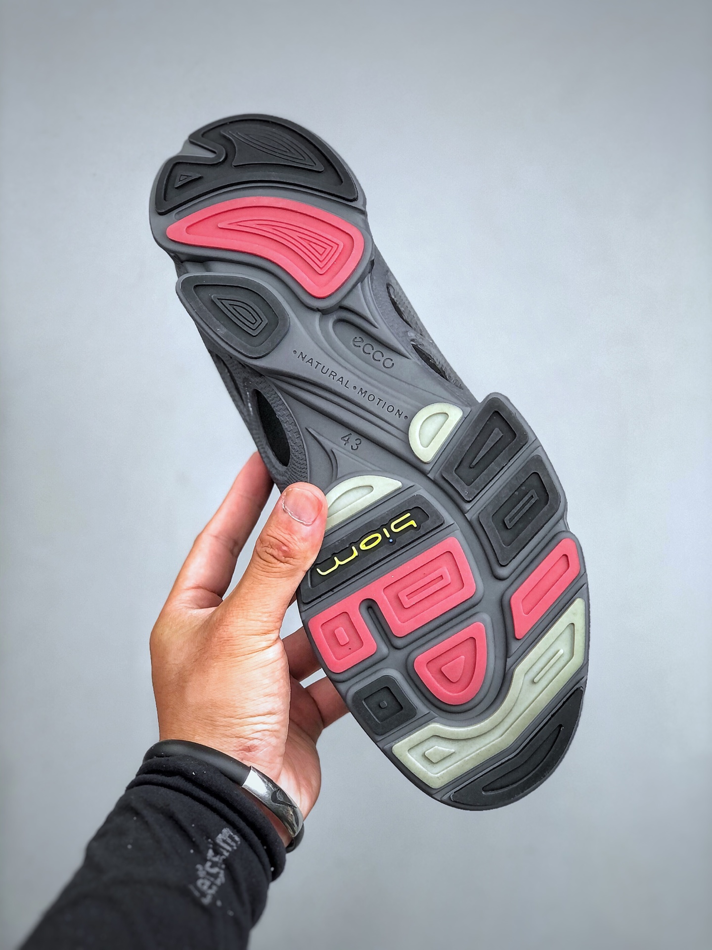 280 Ecco 爱步 25周年经典 #经典和现代工艺品质融合 精选小牛皮面料 百搭休闲老爹鞋-Chinese UA Cheap High Quatity Brand Clothes Bags handbags Sneakers wholesale wholesaler seller from China Factory suppliers Fashion Clothing Shoes best Quality Beautiful Price 280 Ecco 爱步 25周年经典 #经典和现代工艺品质融合 精选小牛皮面料 百搭休闲老爹鞋