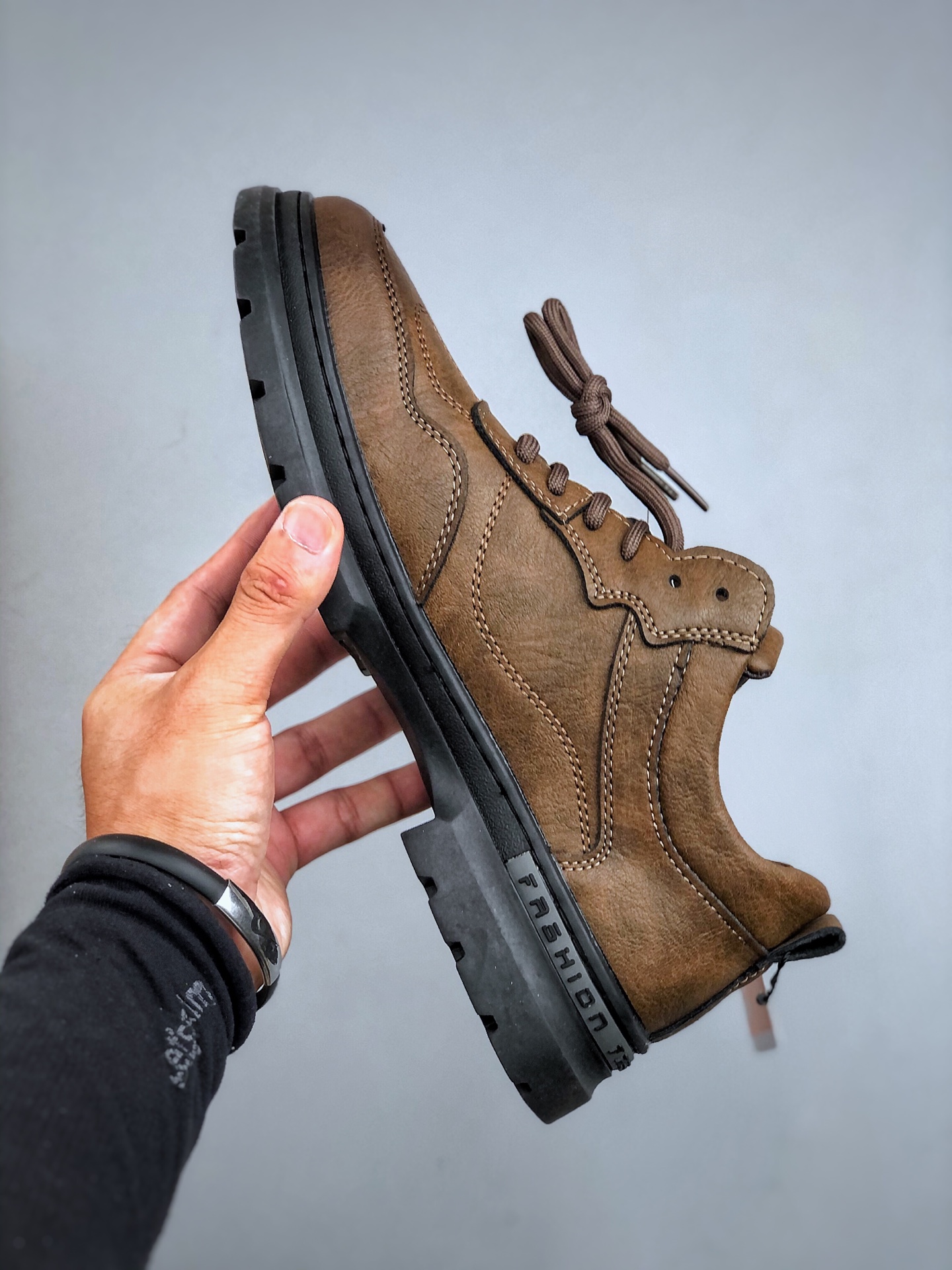 240 /Timberland 天伯伦/添柏岚经典款 25ss新款低帮 TB23066-Chinese UA Cheap High Quatity Brand Clothes Bags handbags Sneakers wholesale wholesaler seller from China Factory suppliers Fashion Clothing Shoes best Quality Beautiful Price 240 /Timberland 天伯伦/添柏岚经典款 25ss新款低帮 TB23066