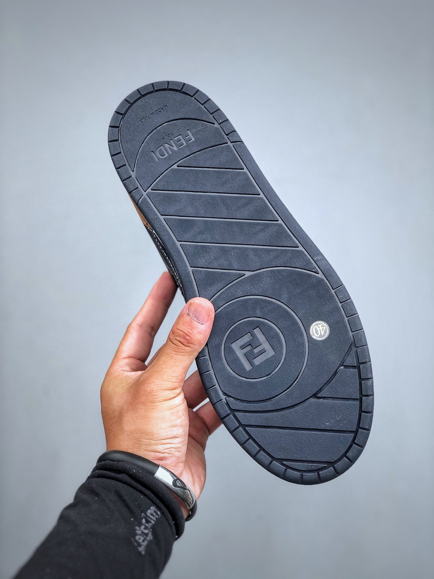 380 广东原装高端品质 FENDI芬迪 Match 圆头厚底 低帮板鞋 Fendi芬迪情侣款休闲鞋