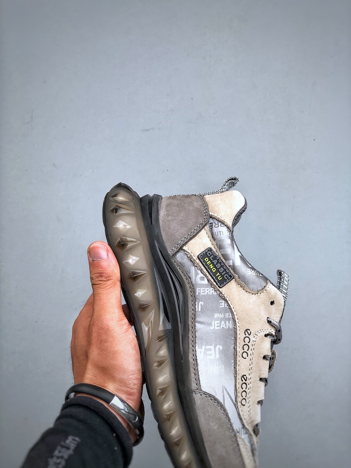 Ecco爱步潮流男鞋2025春秋款街头 男款百搭 街头系列新品 工艺牛皮鞋面-High Quatity Cheap Brand wholesale wholesaler seller Clothes Bags handbags Sneakers Top Fashion Clothing Shoes from China Factory Chinese suppliers best Quality Beautiful Price Ecco爱步潮流男鞋2025春秋款街头 男款百搭 街头系列新品 工艺牛皮鞋面