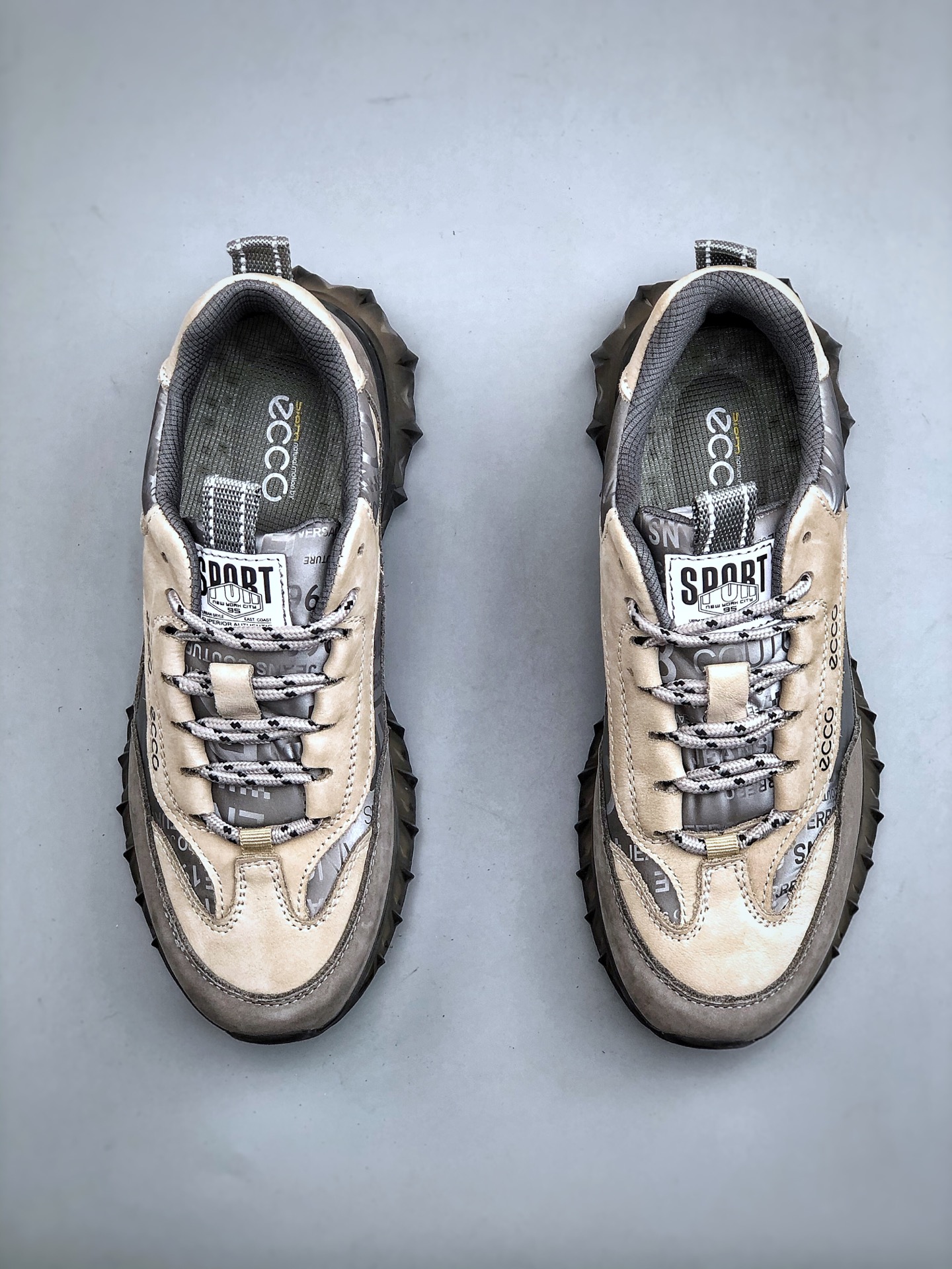 Ecco爱步潮流男鞋2025春秋款街头 男款百搭 街头系列新品 工艺牛皮鞋面-High Quatity Cheap Brand wholesale wholesaler seller Clothes Bags handbags Sneakers Top Fashion Clothing Shoes from China Factory Chinese suppliers best Quality Beautiful Price Ecco爱步潮流男鞋2025春秋款街头 男款百搭 街头系列新品 工艺牛皮鞋面