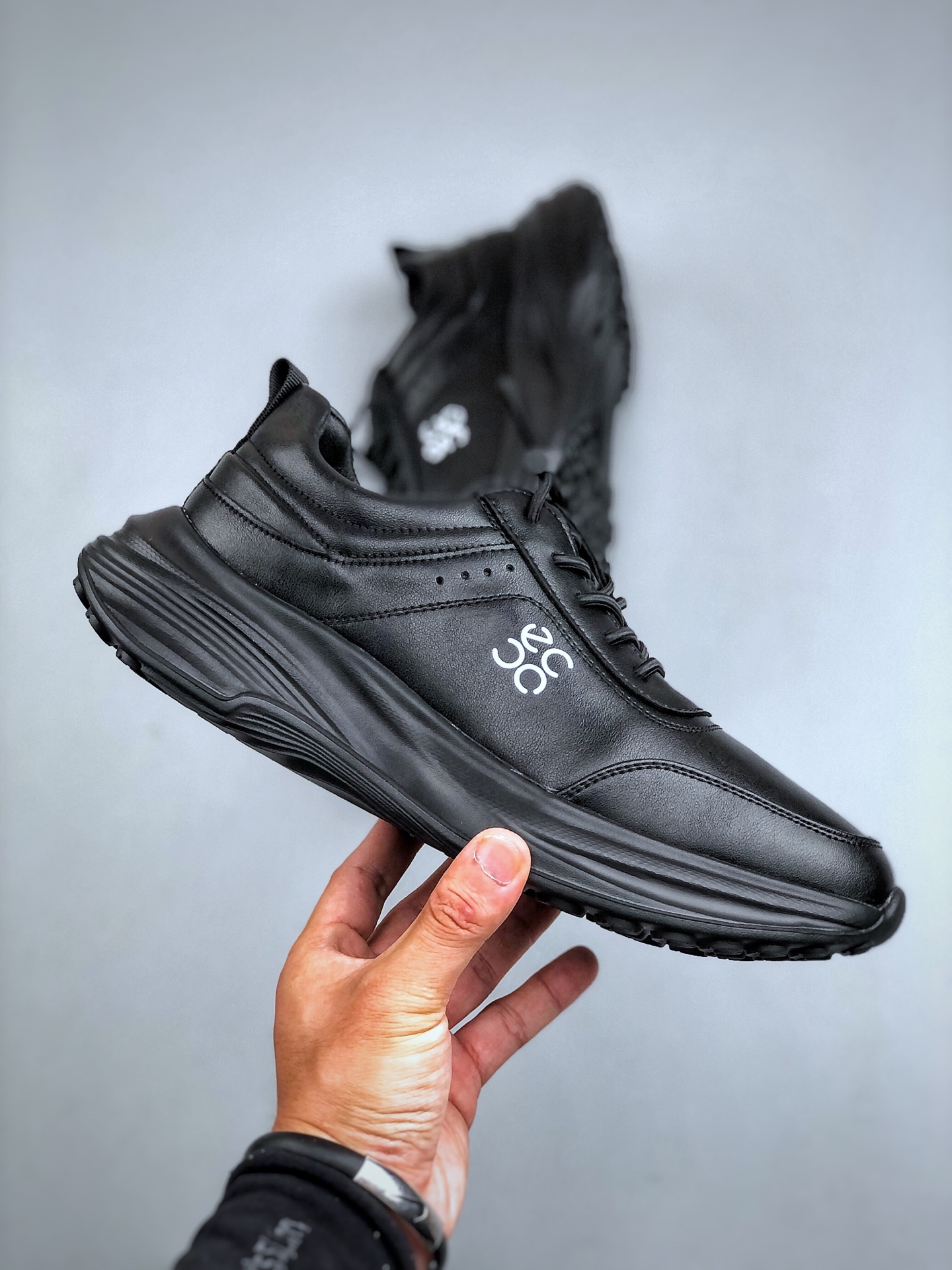 240 E2025 ECCO爱步最新款男款运动鞋休闲潮流 透气慢跑鞋 老爹鞋 健步BIOM2.2 830774