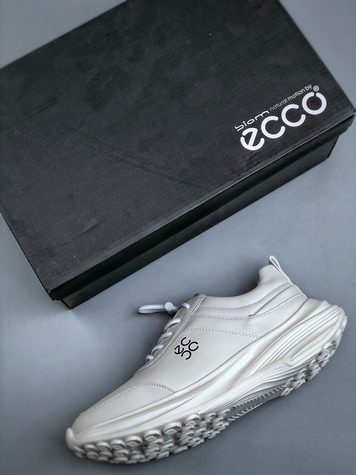 240 2025 ECCO爱步最新款男款运动鞋休闲潮流 透气慢跑鞋 老爹鞋 健步BIOM2.2 830774