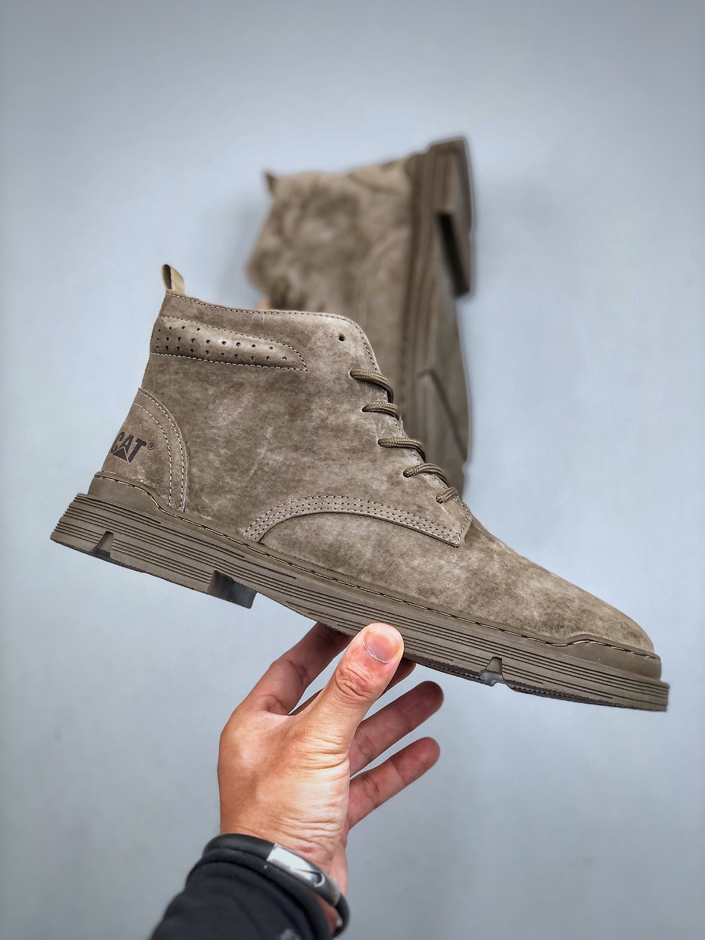 260 25年秋冬款CAT硬汉推土机品牌·卡特Tramp Hike Low款户外中邦休闲系带男鞋