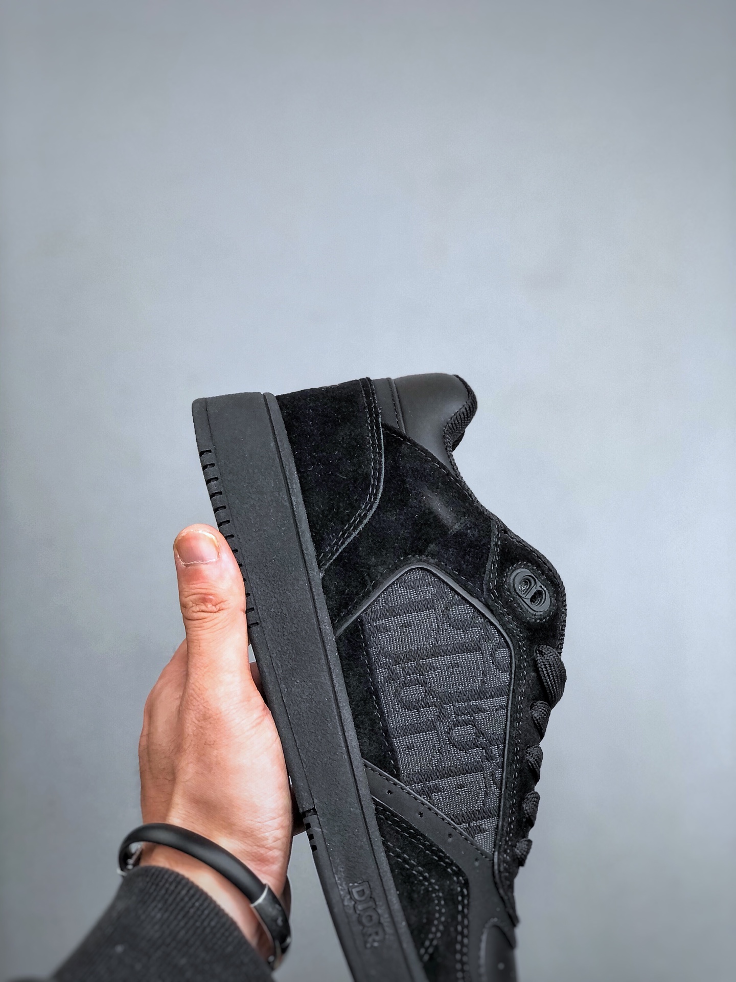 迪奥 B27休闲运动鞋 延续 Di*r的经典款式B27