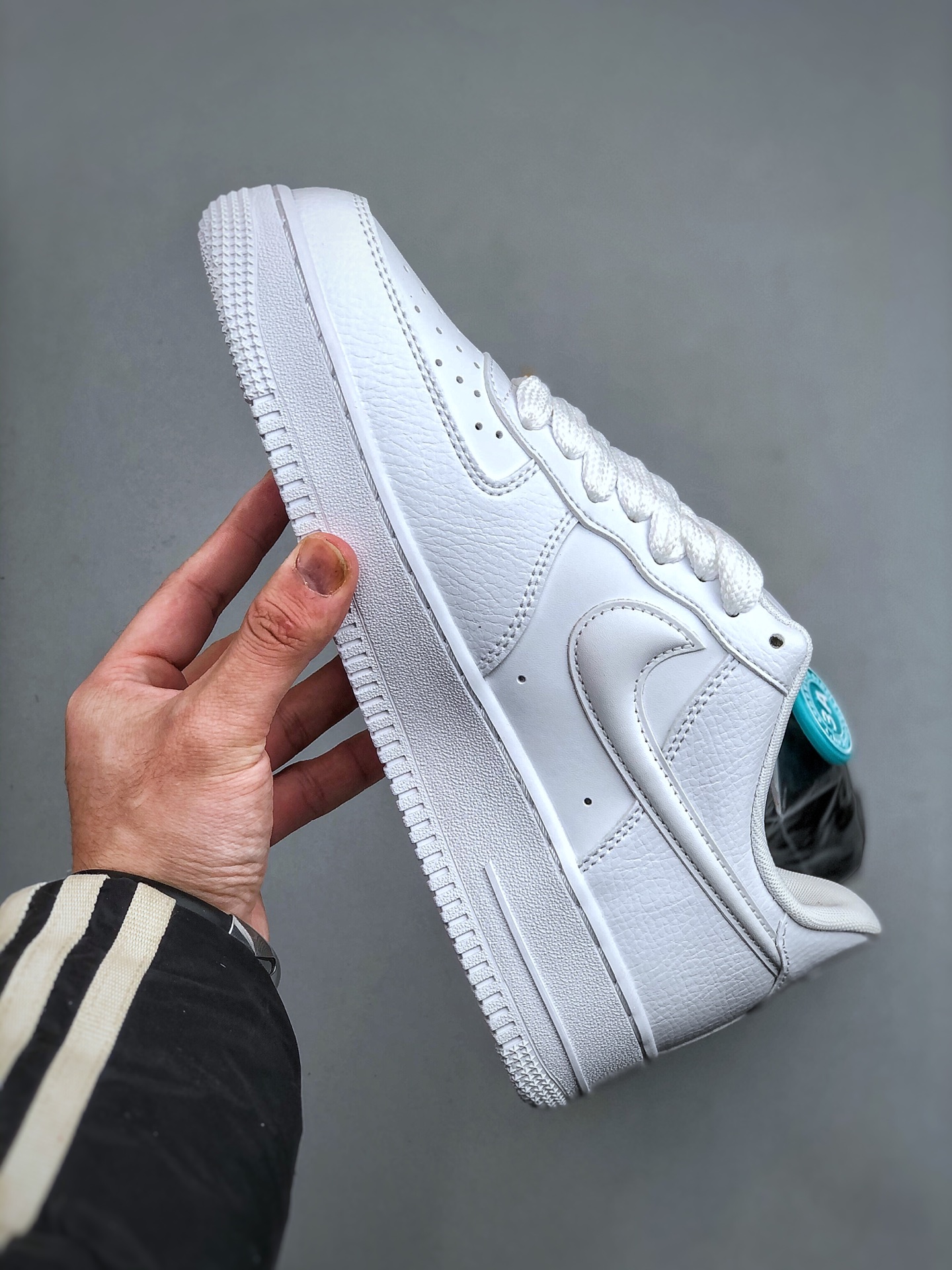 MiniCost Shoe 2