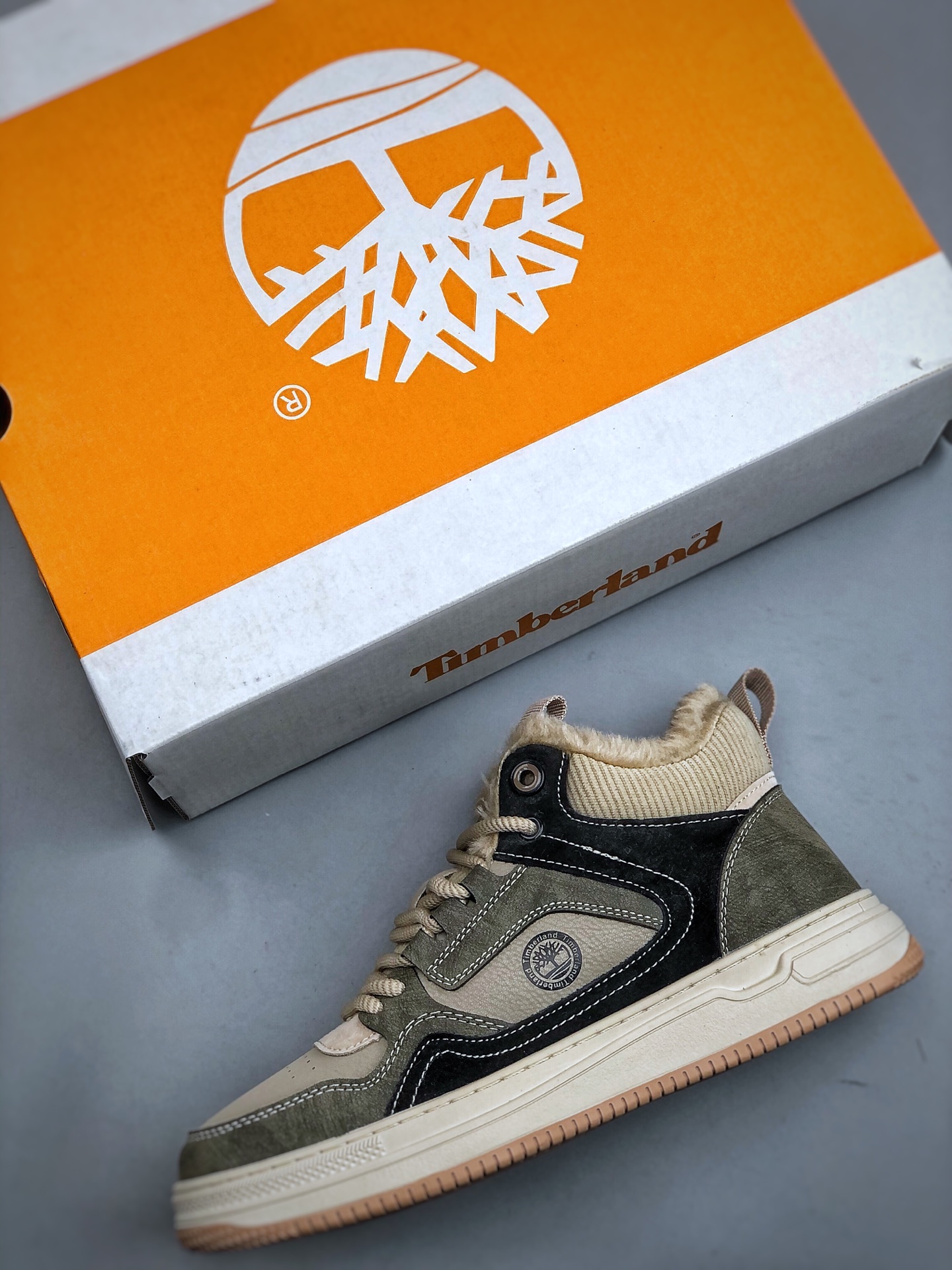 240 Timberland 天伯伦/添柏岚经典款 25ss新款中帮(加绒) TB23066-Chinese UA Cheap High Quatity Brand Clothes Bags handbags Sneakers wholesale wholesaler seller from China Factory suppliers Fashion Clothing Shoes best Quality Beautiful Price 240 Timberland 天伯伦/添柏岚经典款 25ss新款中帮(加绒) TB23066