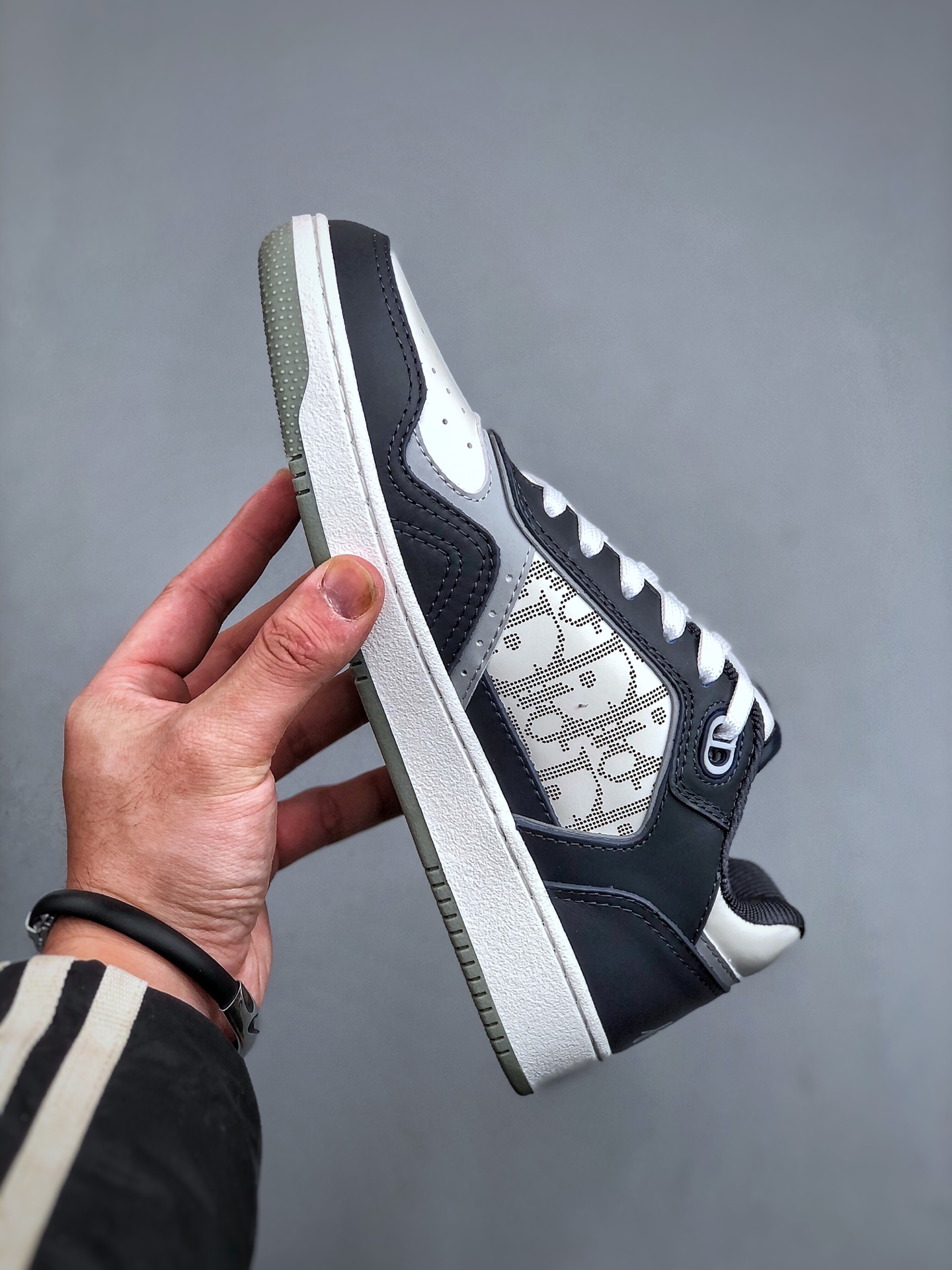 480 Dior迪奥B27系列市面顶级版本出货-Chinese UA Cheap High Quatity Brand Clothes Bags handbags Sneakers wholesale wholesaler seller from China Factory suppliers Fashion Clothing Shoes best Quality Beautiful Price 480 Dior迪奥B27系列市面顶级版本出货