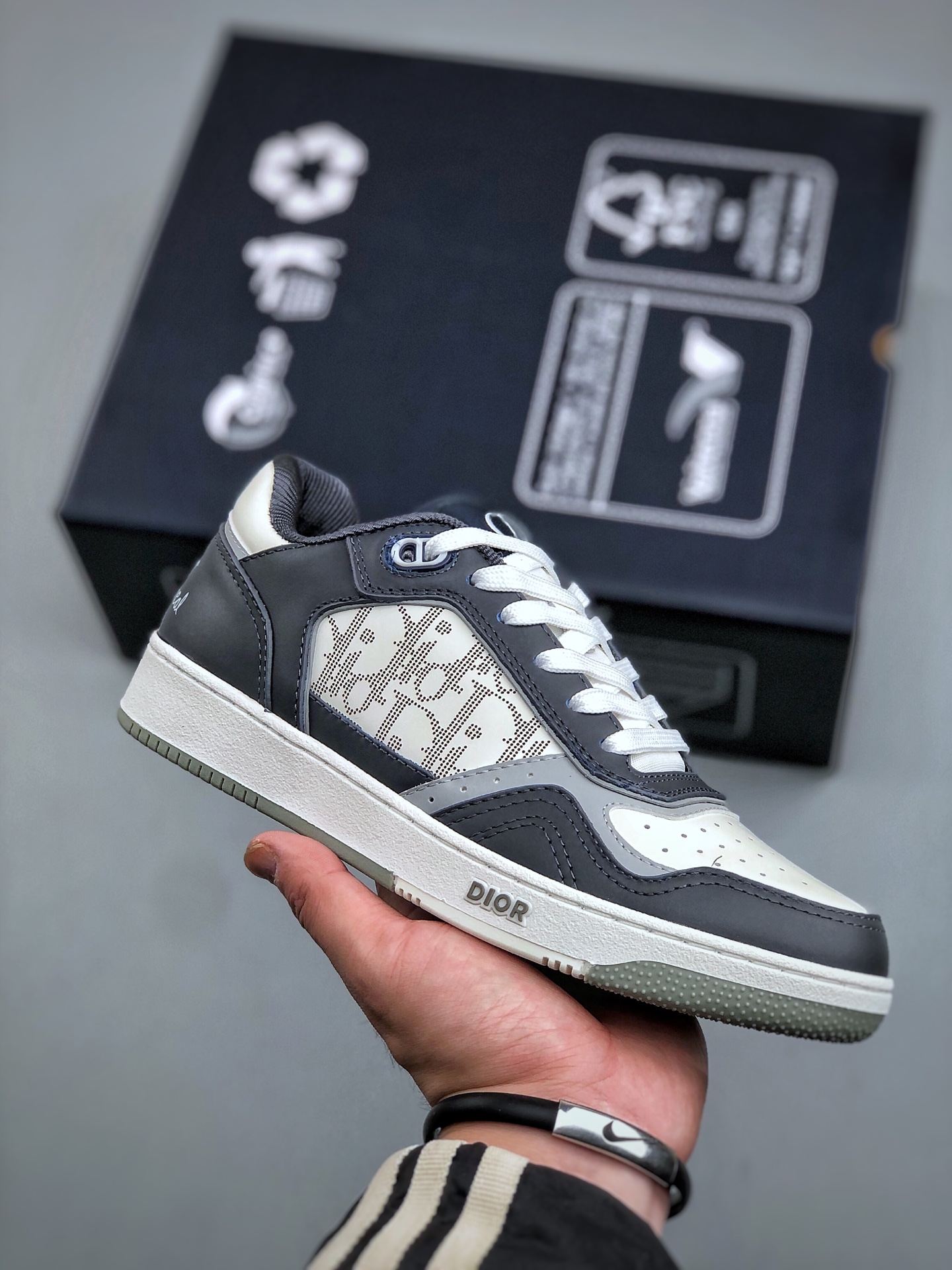 480 Dior迪奥B27系列市面顶级版本出货-Chinese UA Cheap High Quatity Brand Clothes Bags handbags Sneakers wholesale wholesaler seller from China Factory suppliers Fashion Clothing Shoes best Quality Beautiful Price 480 Dior迪奥B27系列市面顶级版本出货