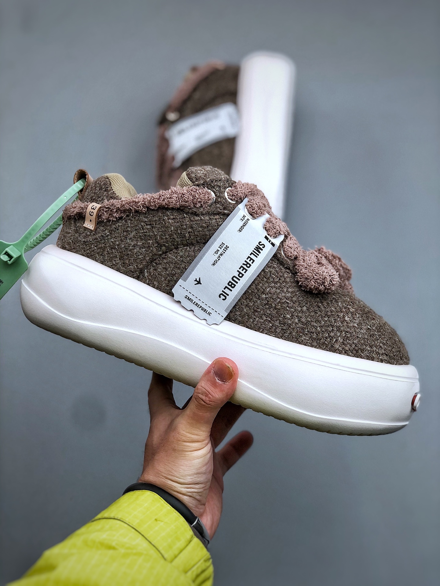 大厂高端定制 原鞋复刻开发 ·开口笑面包鞋系列 软fufu的帆布鞋面透气不闷脚-Top High Quatity Cheap Sneakers Fashion Clothing Clothes Bags handbags Shoes of all Brand wholesale With The best Quality And Beautiful Price from China Factory Chinese suppliers wholesaler seller 大厂高端定制 原鞋复刻开发 ·开口笑面包鞋系列 软fufu的帆布鞋面透气不闷脚