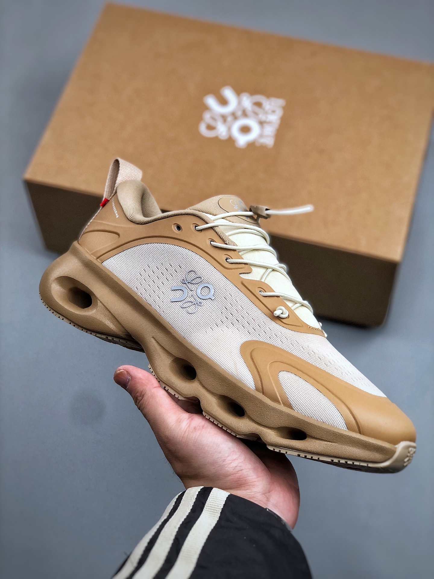 _dkx9sNp-rZdwd_JZce2jem2zY-aaAZZMX4cDLNg