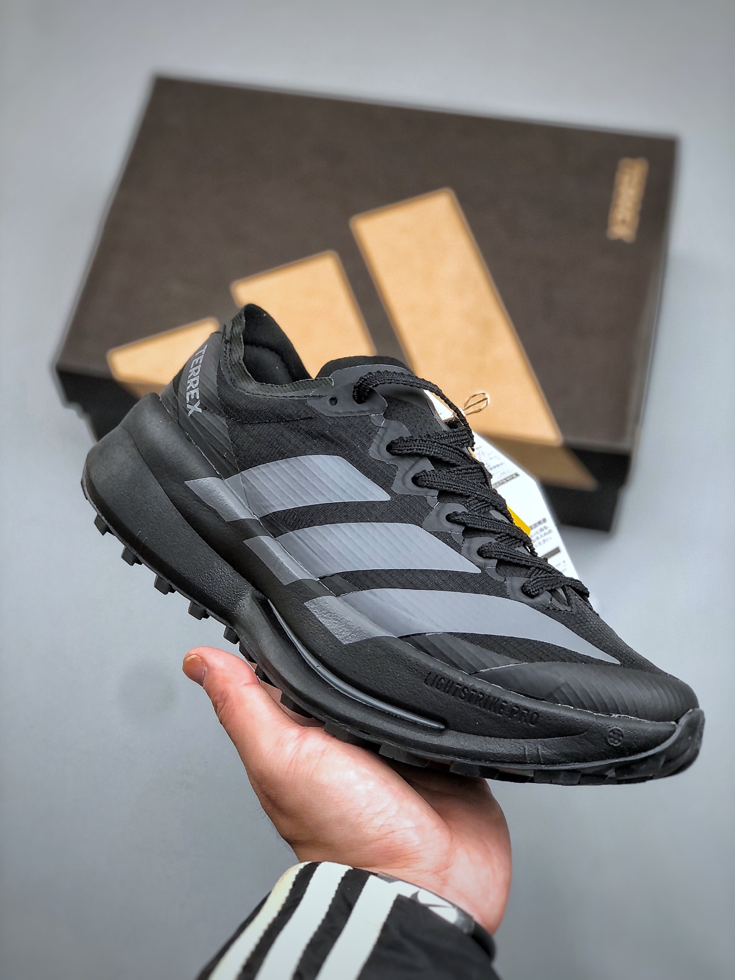 _dmX9sMcERN1aycaKKf_guBIcvRvIQBrTh-C4nYg