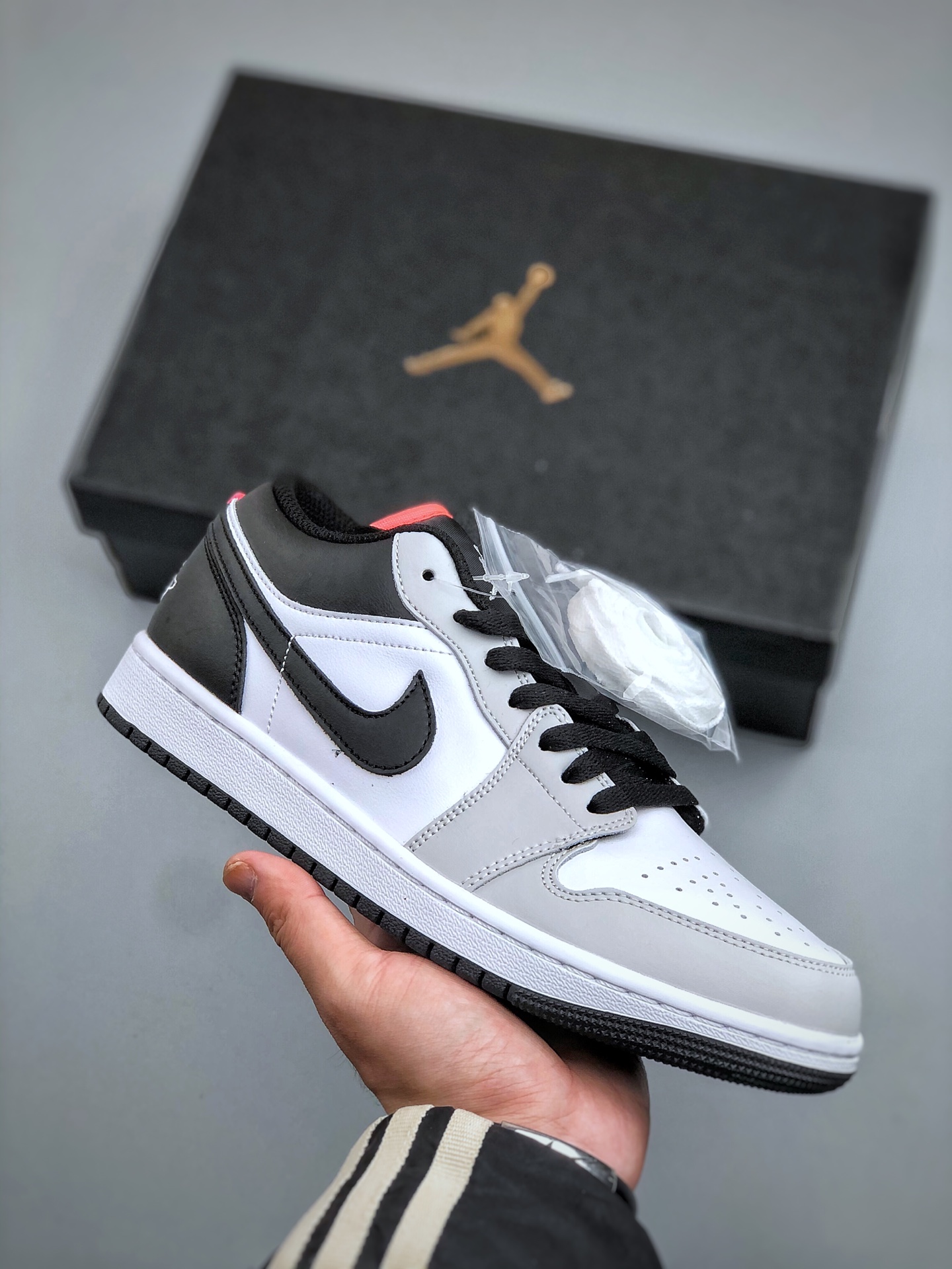 _d8m9sSixB101Z3oDqafZD5ZsiHDlQ-FrxYNCB5Q