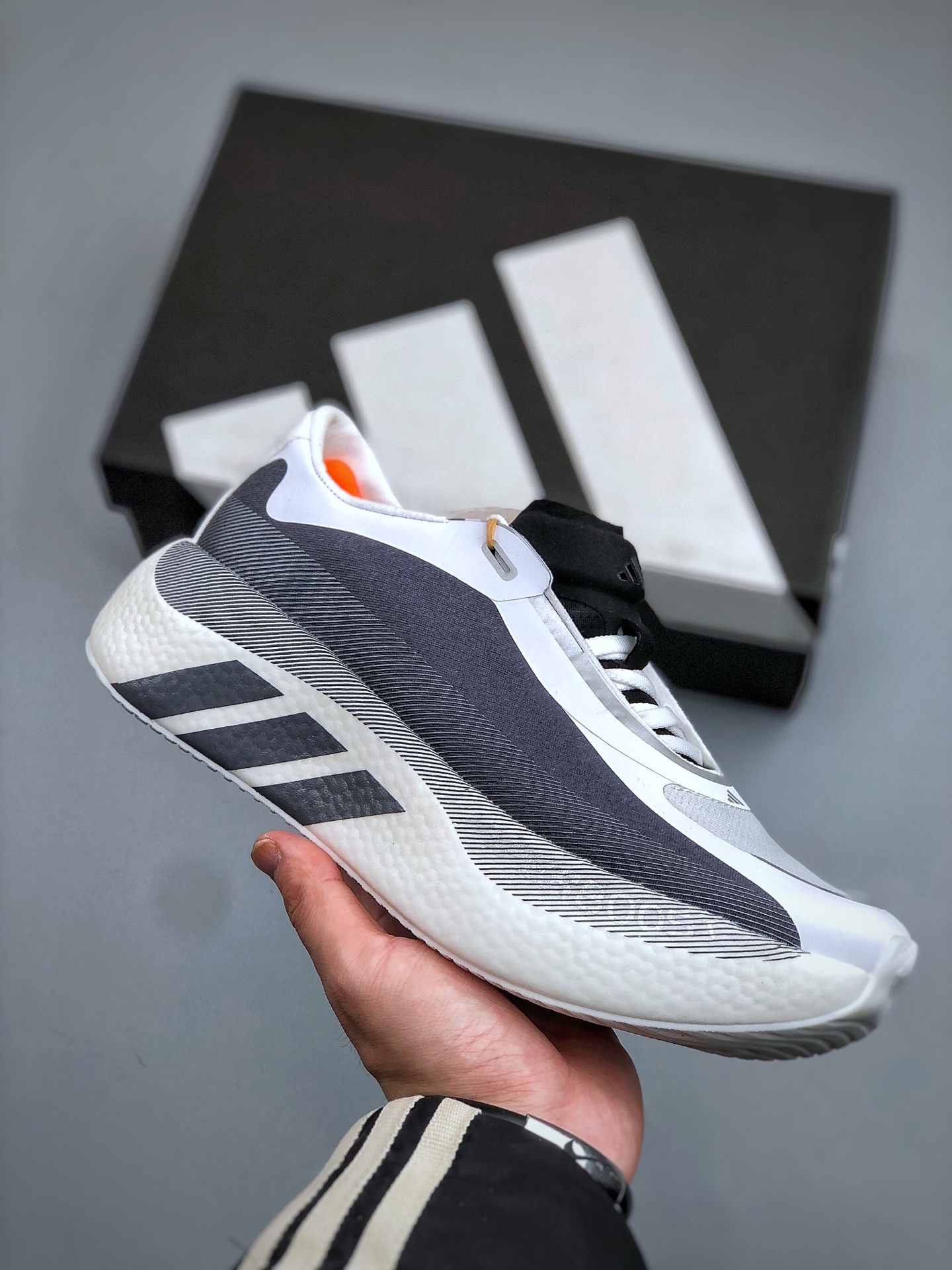 _de79s8D-4J4k8m0E0BXeCF9pXC8gIJyl68_SS4Q