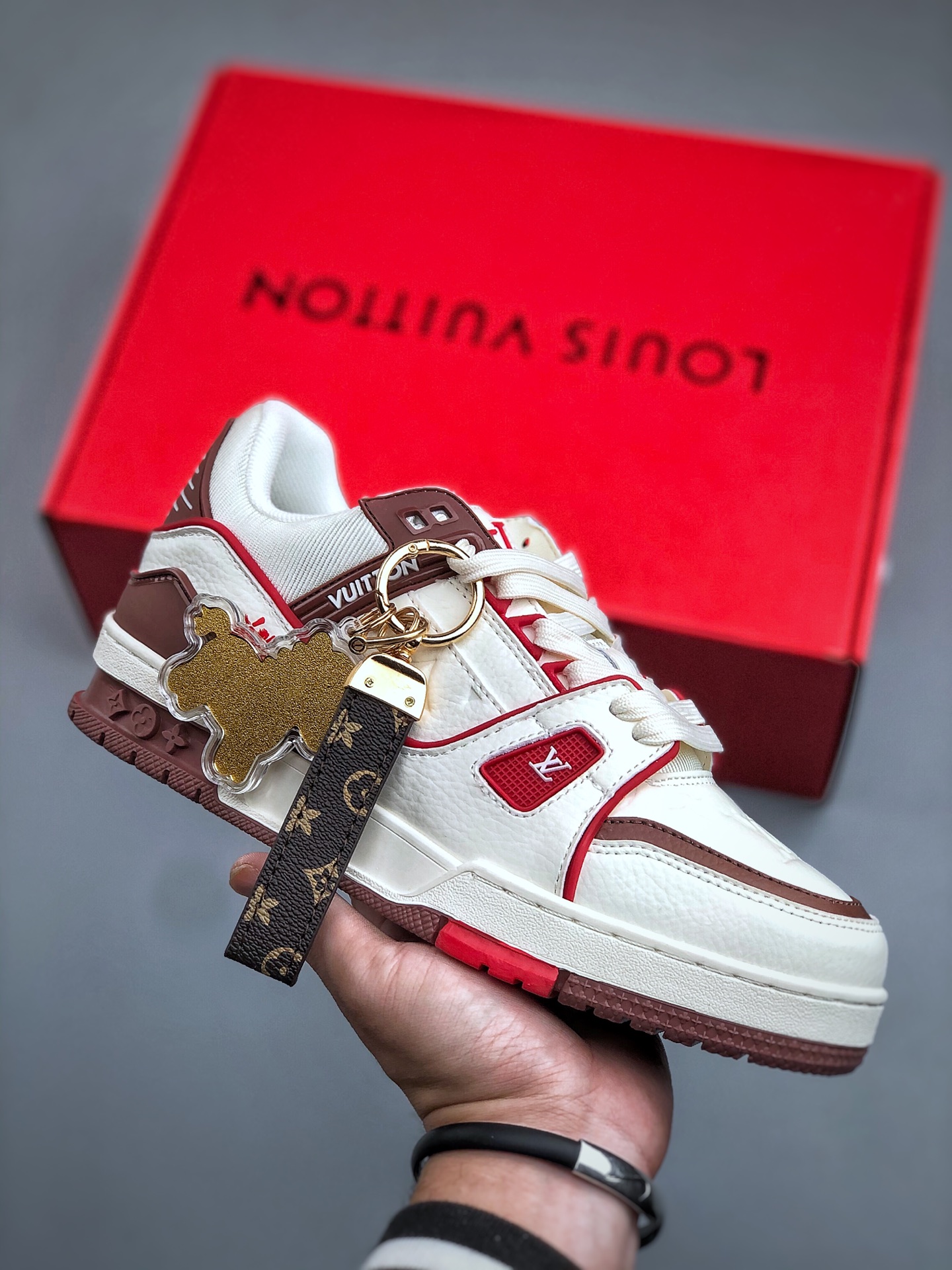 _dpQ9ssctU4vjAXR-2R0p2F-_1OKVj0bLVAhm_LA