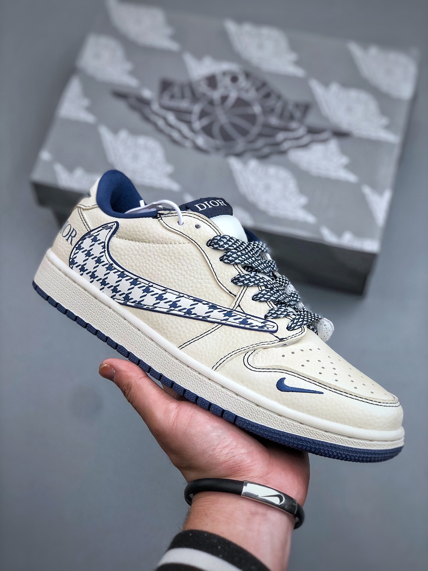 _dpc9sLqRWhsz3y-sZqj1CTdaEvrVfs6nY51n1mw