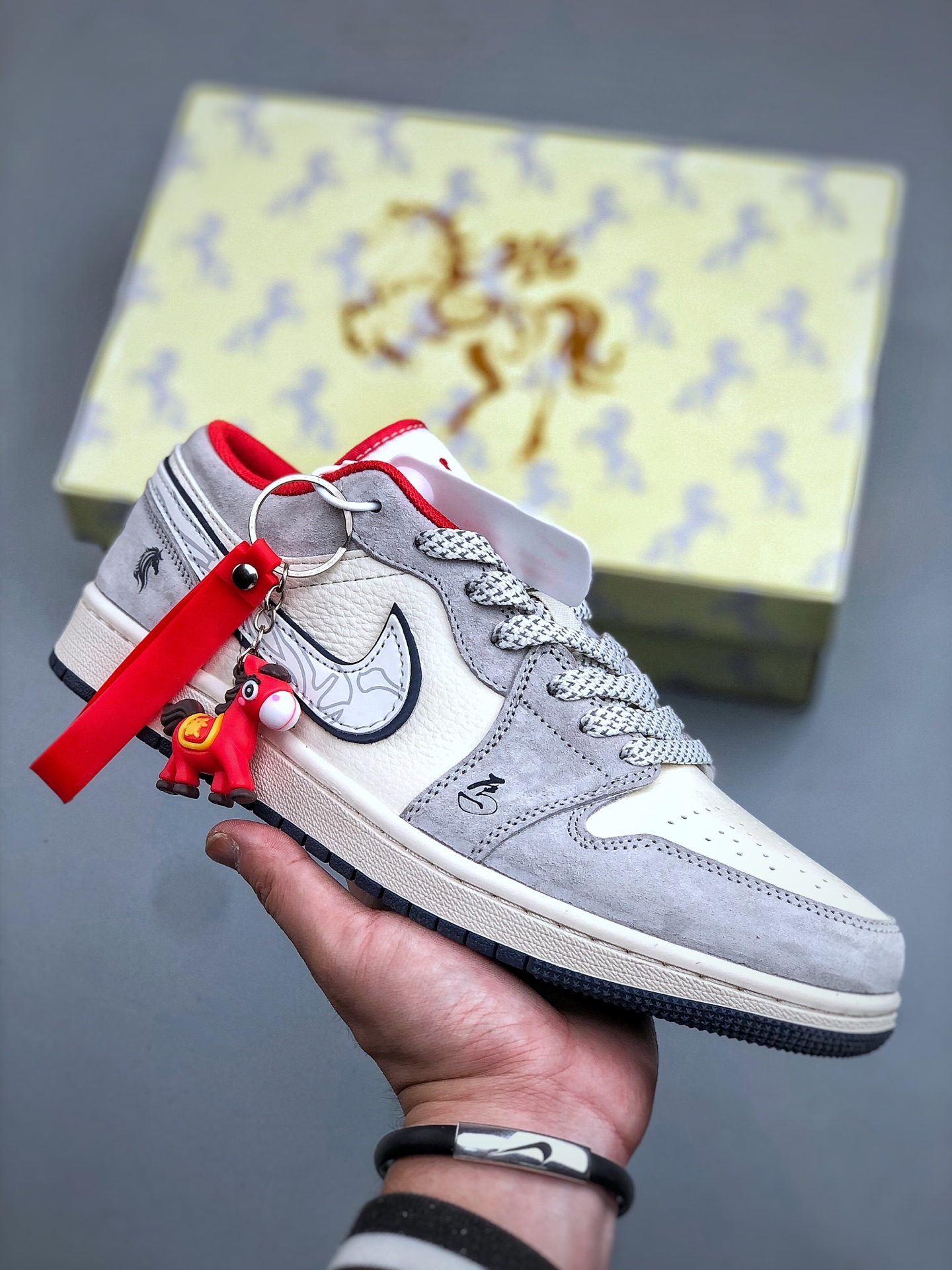 _dog9s5tcT_sYCBFjVtbqRnOHs-ghIkjwMC8VRGQ