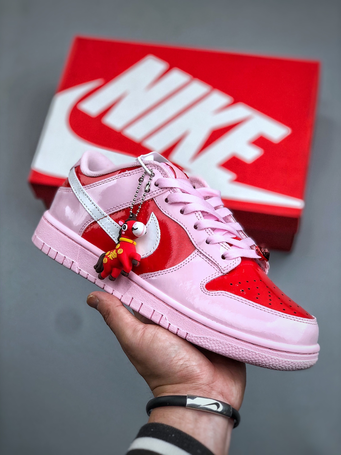 _d_19sIxuL1tkhH9qM9f3uvqF-wBCSRZpUulf3Ww