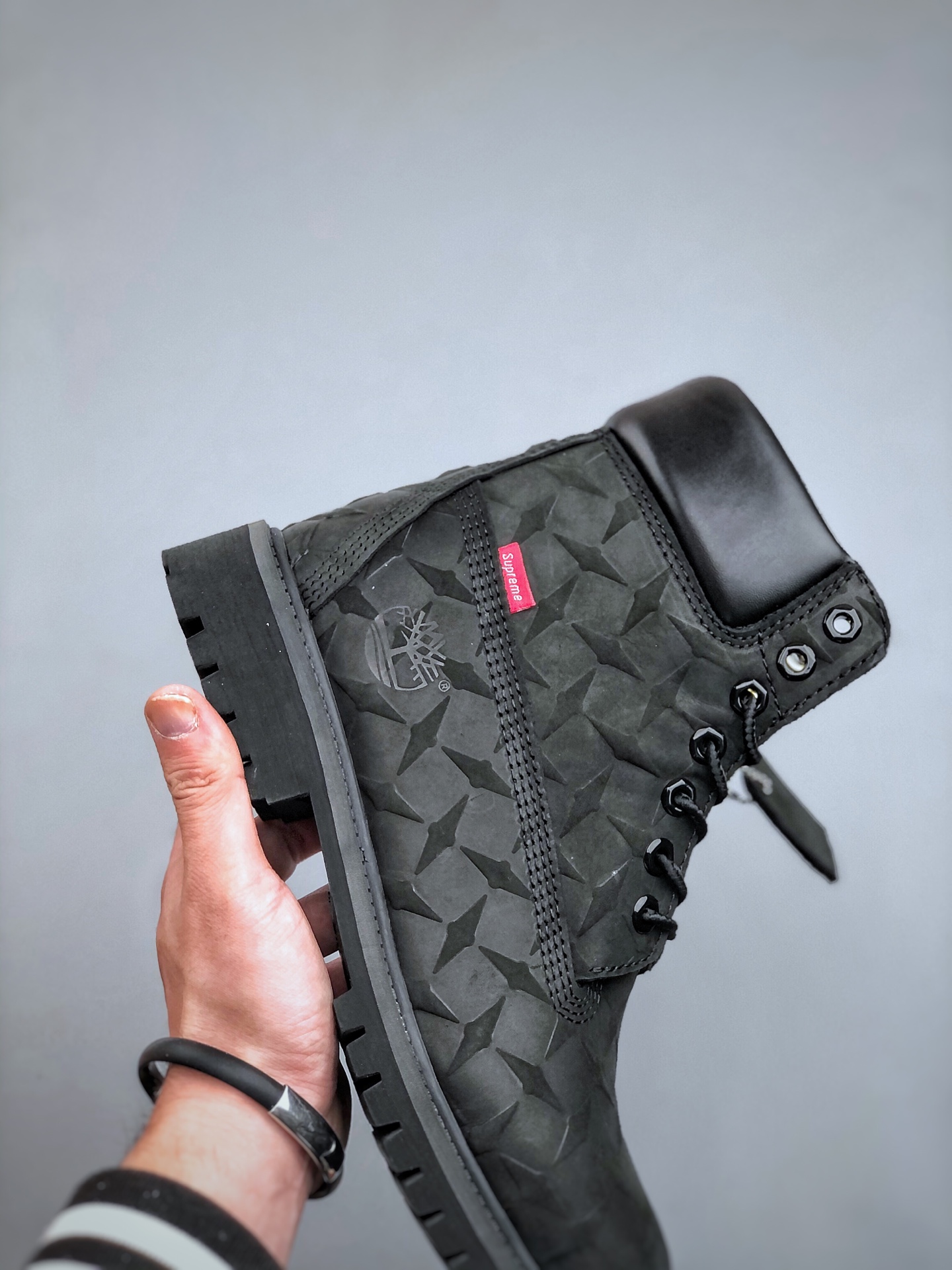 Supreme x Timberland添柏岚/天伯伦大黄靴系列 简约舒适 中筒 马丁靴 男款-Top High Quatity Cheap Sneakers Fashion Clothing Clothes Bags handbags Shoes of all Brand wholesale With The best Quality And Beautiful Price from China Factory Chinese suppliers wholesaler seller Supreme x Timberland添柏岚/天伯伦大黄靴系列 简约舒适 中筒 马丁靴 男款