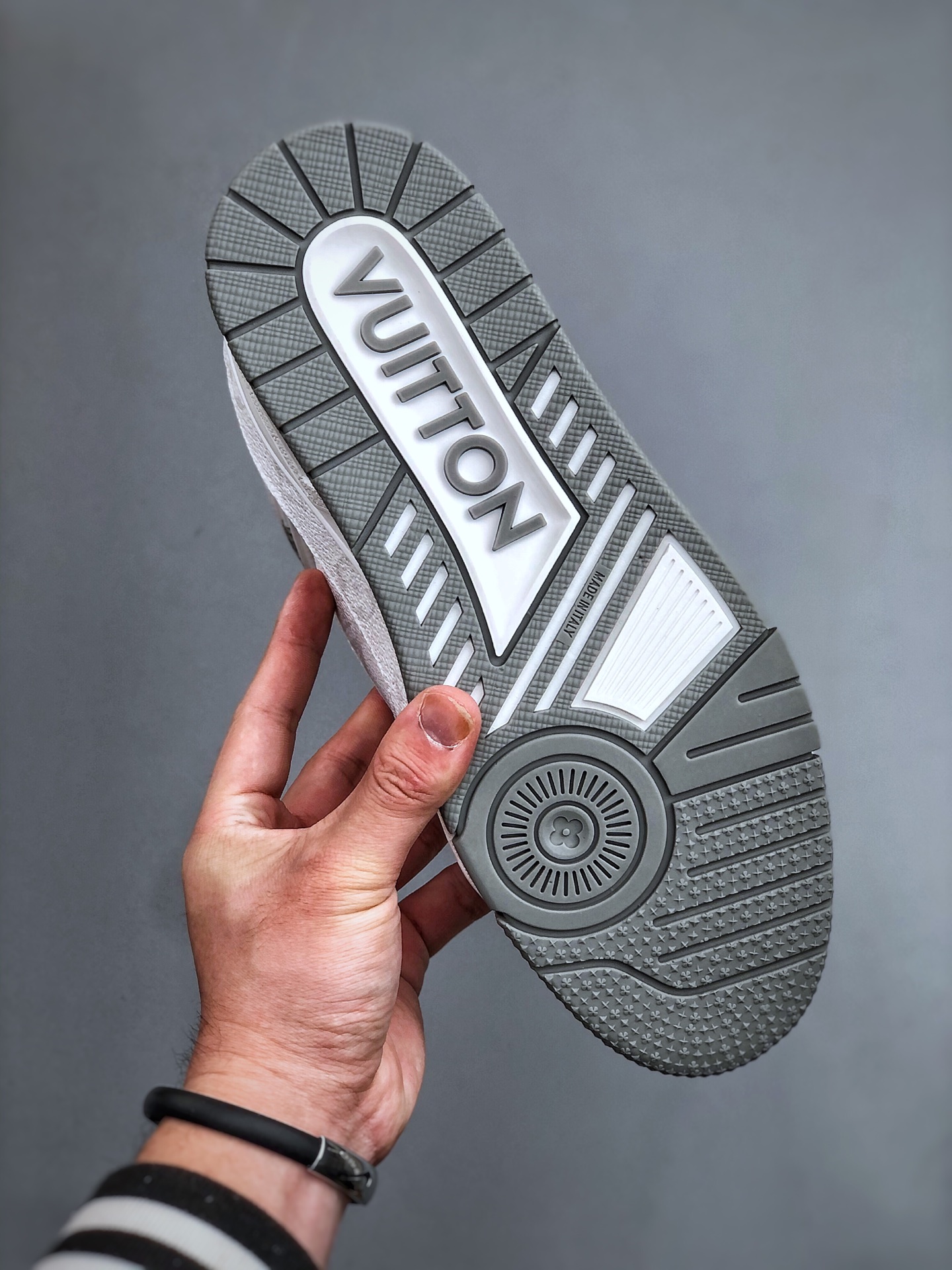 Tyler x Louis Vuitton 路易威登 LV Trainer 联名款 低帮休闲板鞋 海-Top High Quatity Cheap Sneakers Fashion Clothing Clothes Bags handbags Shoes of all Brand wholesale With The best Quality And Beautiful Price from China Factory Chinese suppliers wholesaler seller Tyler x Louis Vuitton 路易威登 LV Trainer 联名款 低帮休闲板鞋 海