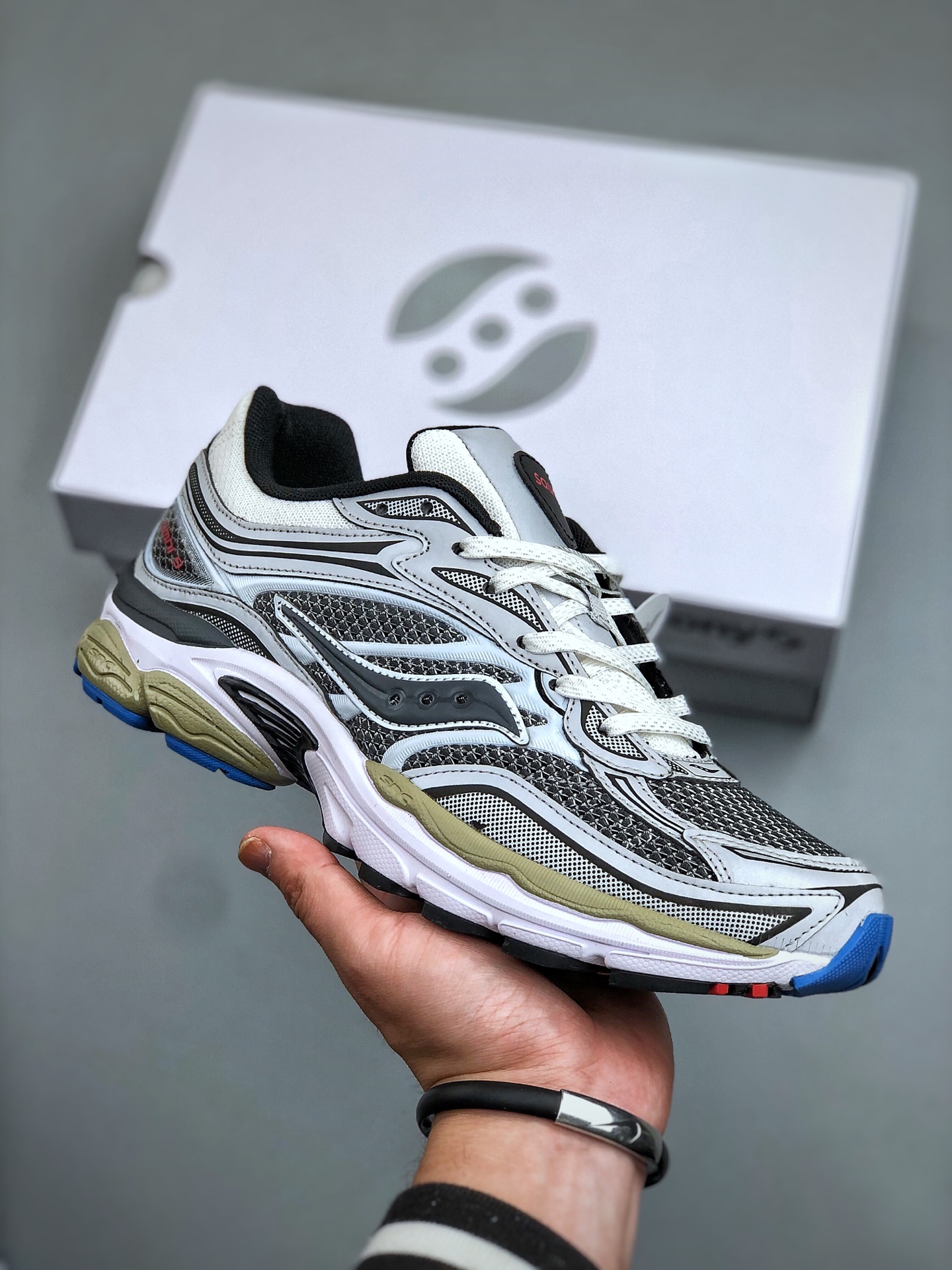 _dql9szTlDbJ0fDwDD7OtlZA1vxGCB-dGIlZLKDw