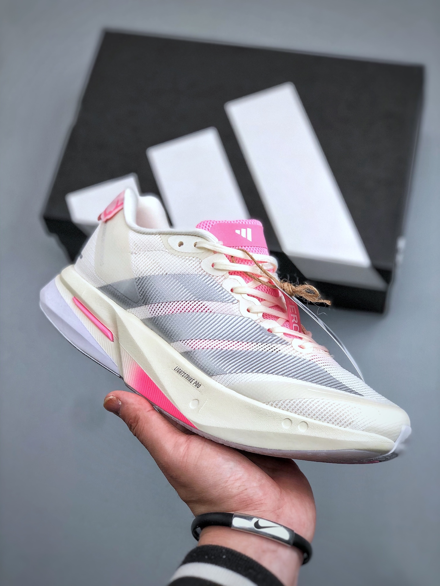 _dY79s2krnm17WvGSLToSNgX3lCyJ-5VPxXLLsiw