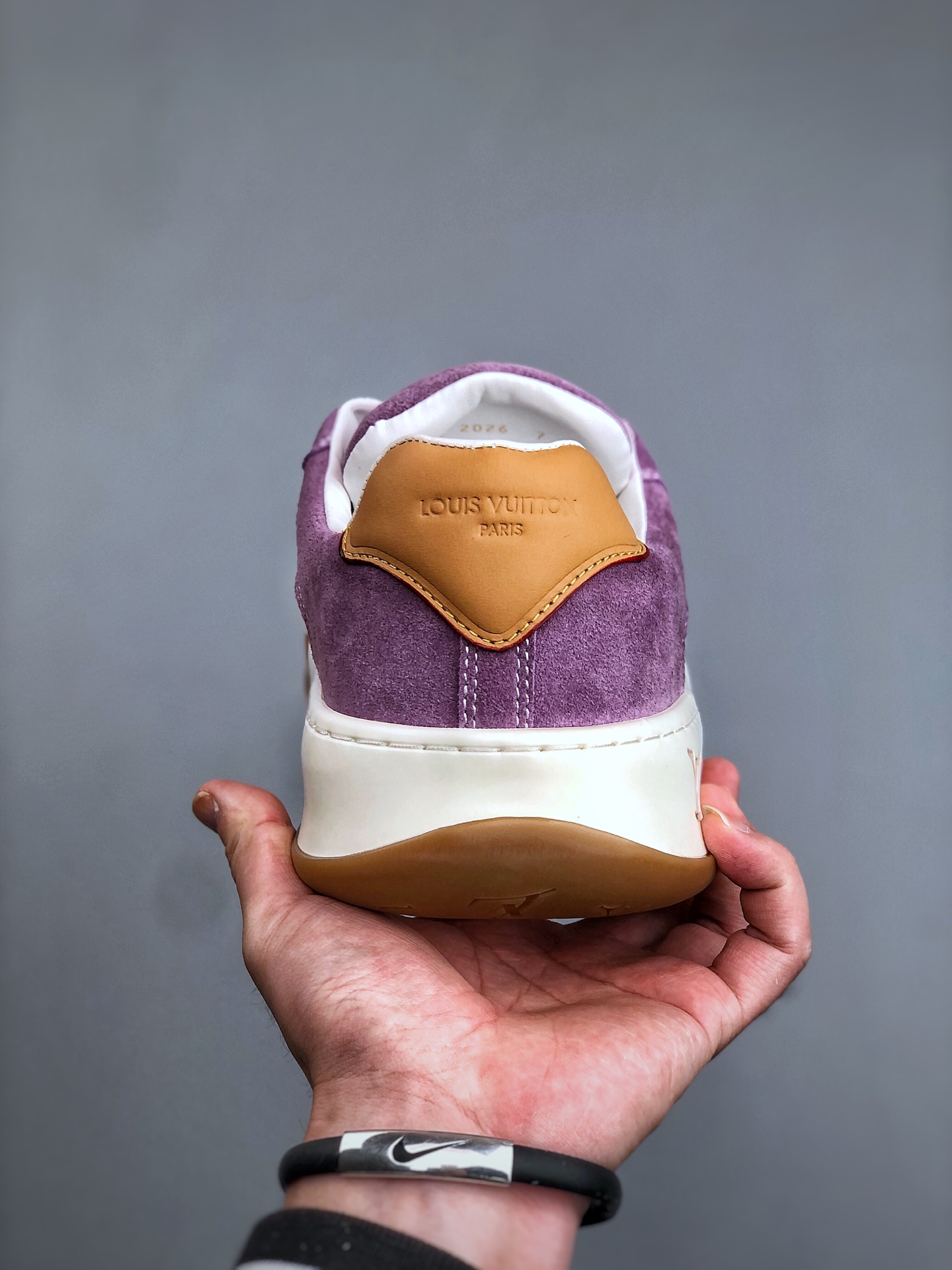 LOUIS VUITTON Tilted 系列 2026 早春全新上架 LV 路易威登 Tilted Low Sneakers 倾斜系列低帮复古休闲运动板鞋-Chinese wholesaler seller Clothes Bags handbags wholesale Shoes High Quatity wholesaler seller Cheap Sneakers from China Factory Chinese suppliers china wholesale clothing wholesaler seller LOUIS VUITTON Tilted 系列 2026 早春全新上架 LV 路易威登 Tilted Low Sneakers 倾斜系列低帮复古休闲运动板鞋