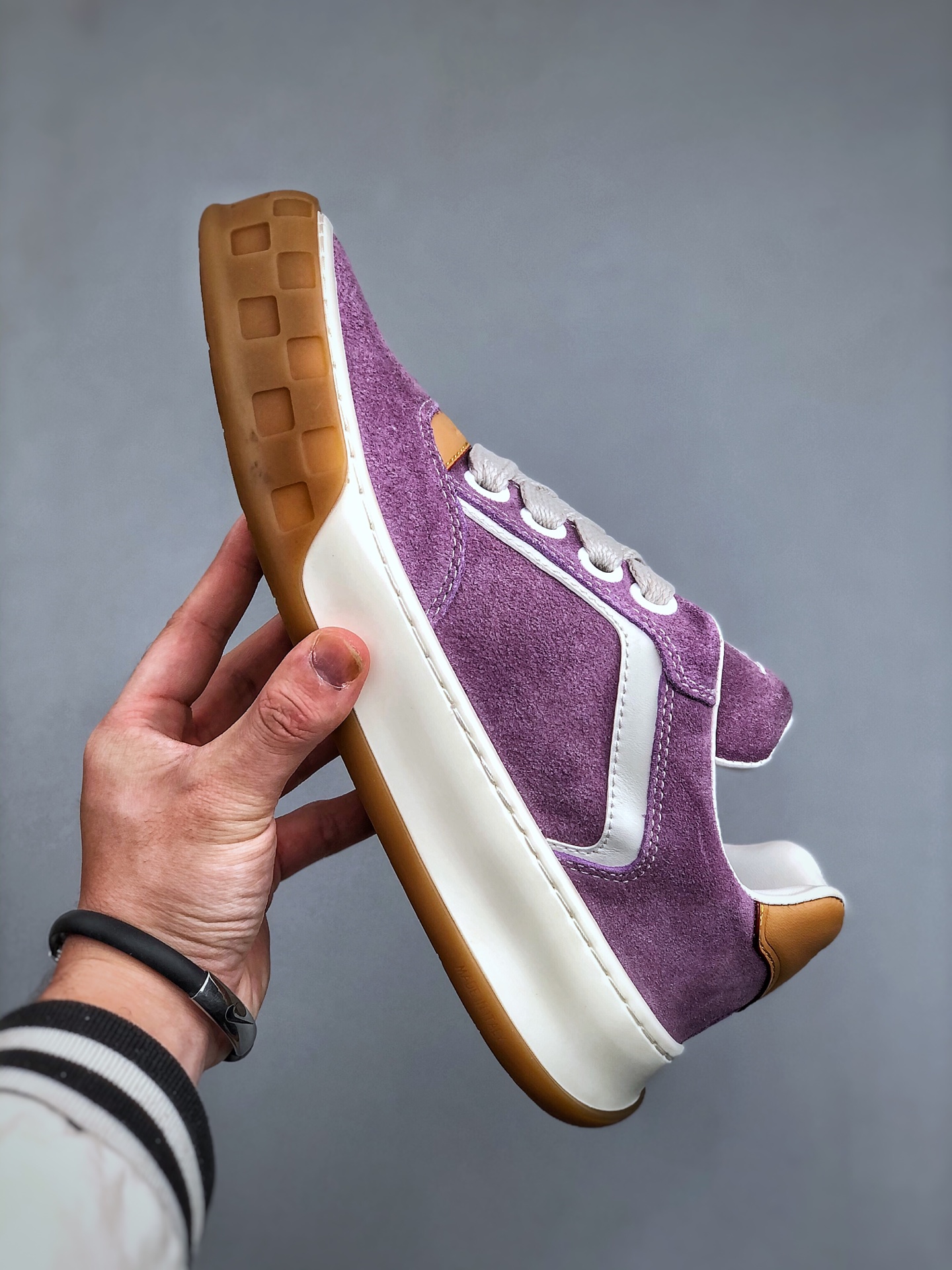 LOUIS VUITTON Tilted 系列 2026 早春全新上架 LV 路易威登 Tilted Low Sneakers 倾斜系列低帮复古休闲运动板鞋-Chinese wholesaler seller Clothes Bags handbags wholesale Shoes High Quatity wholesaler seller Cheap Sneakers from China Factory Chinese suppliers china wholesale clothing wholesaler seller LOUIS VUITTON Tilted 系列 2026 早春全新上架 LV 路易威登 Tilted Low Sneakers 倾斜系列低帮复古休闲运动板鞋