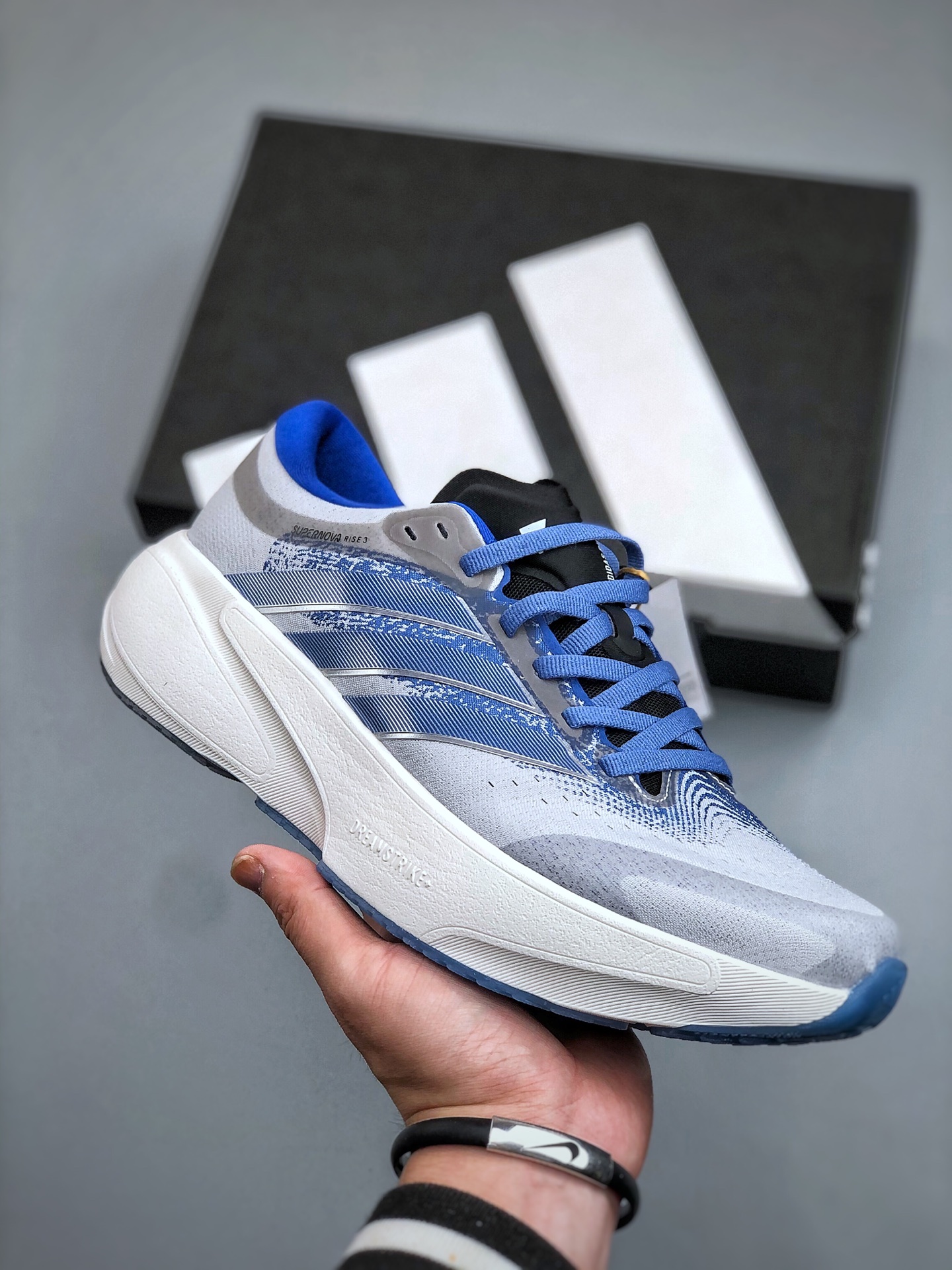 _dEI9sfWWVfCjkDFq0FW6R9iGIqslVPWBflqLtNA