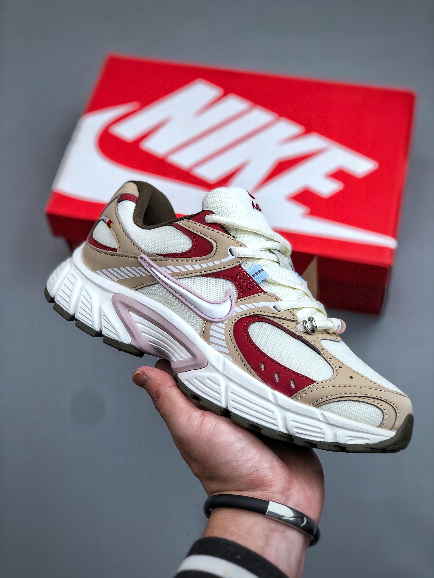 _dcB9sQn96TKrIOuxQRELICu1dnORccI8D6BlECw