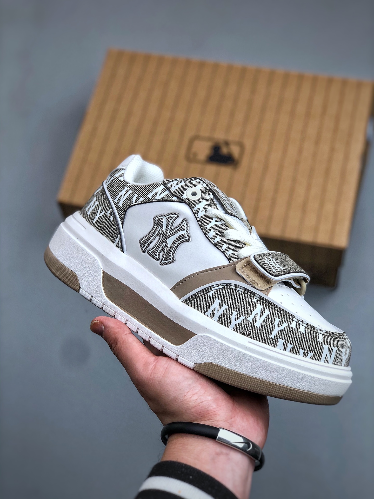 _deg9sNsP6CxbKEdf5eSv4m9ZbziQhYMtH_e1NBA