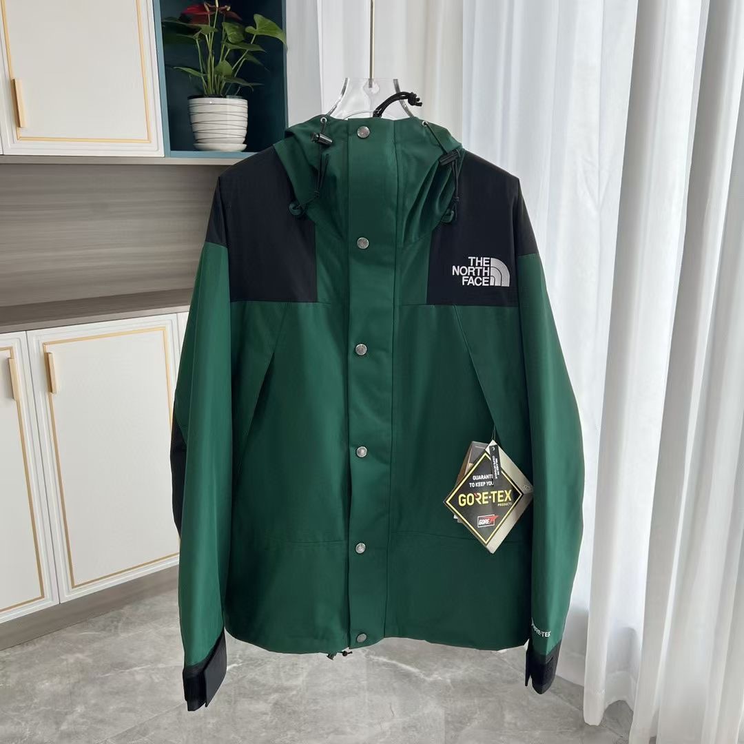 The North Face 1990 Classic Mountain Jacket - Gore-Tex, Waterproof & Windproof 8 i1756494232 2432 6