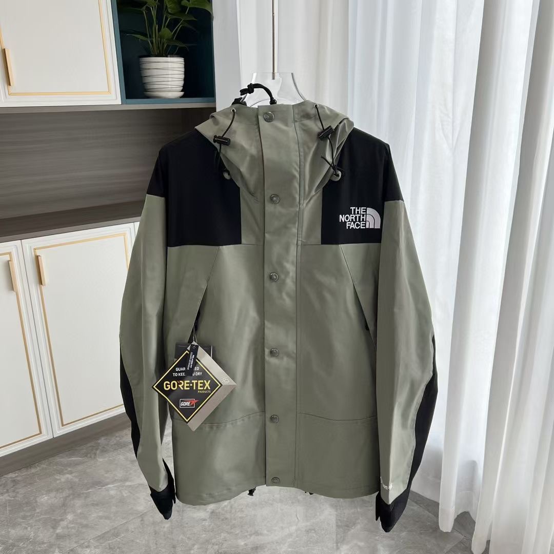 The North Face 1990 Classic Mountain Jacket - Gore-Tex, Waterproof & Windproof 6 i1756494232 9915 7