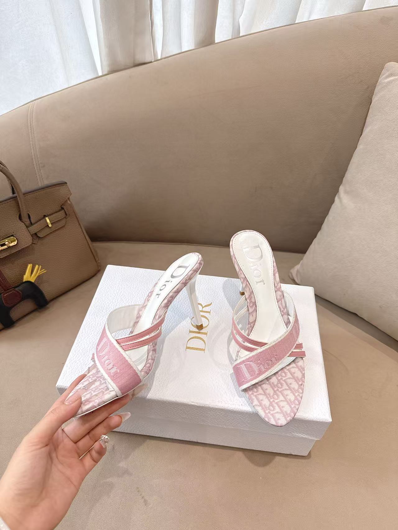 Dior Dior*迪奥2026ss夏季新款中古高跟拖鞋 公主范十足，颜色非常抬肤色，迷人的 美感