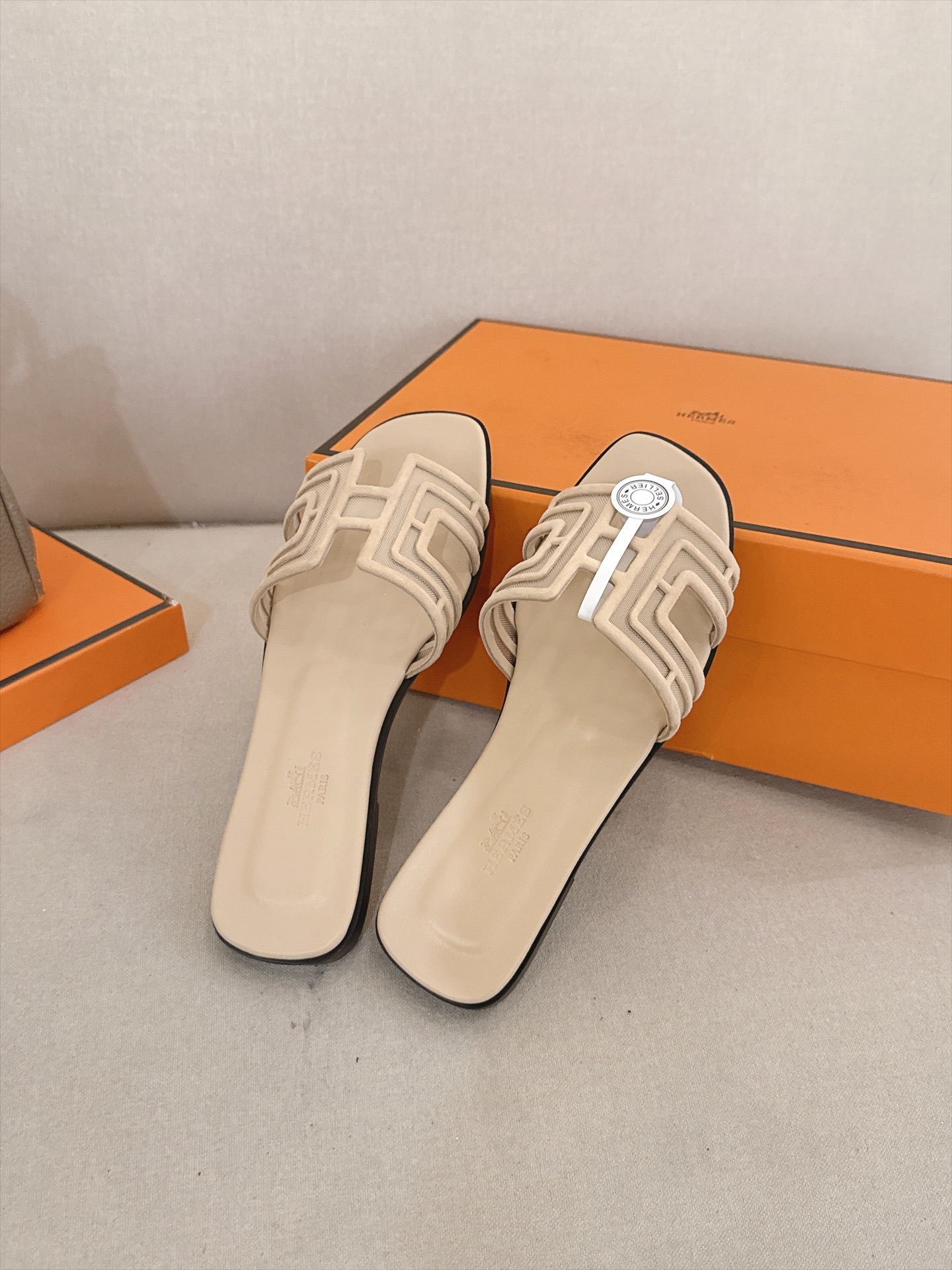 Hermes Slides