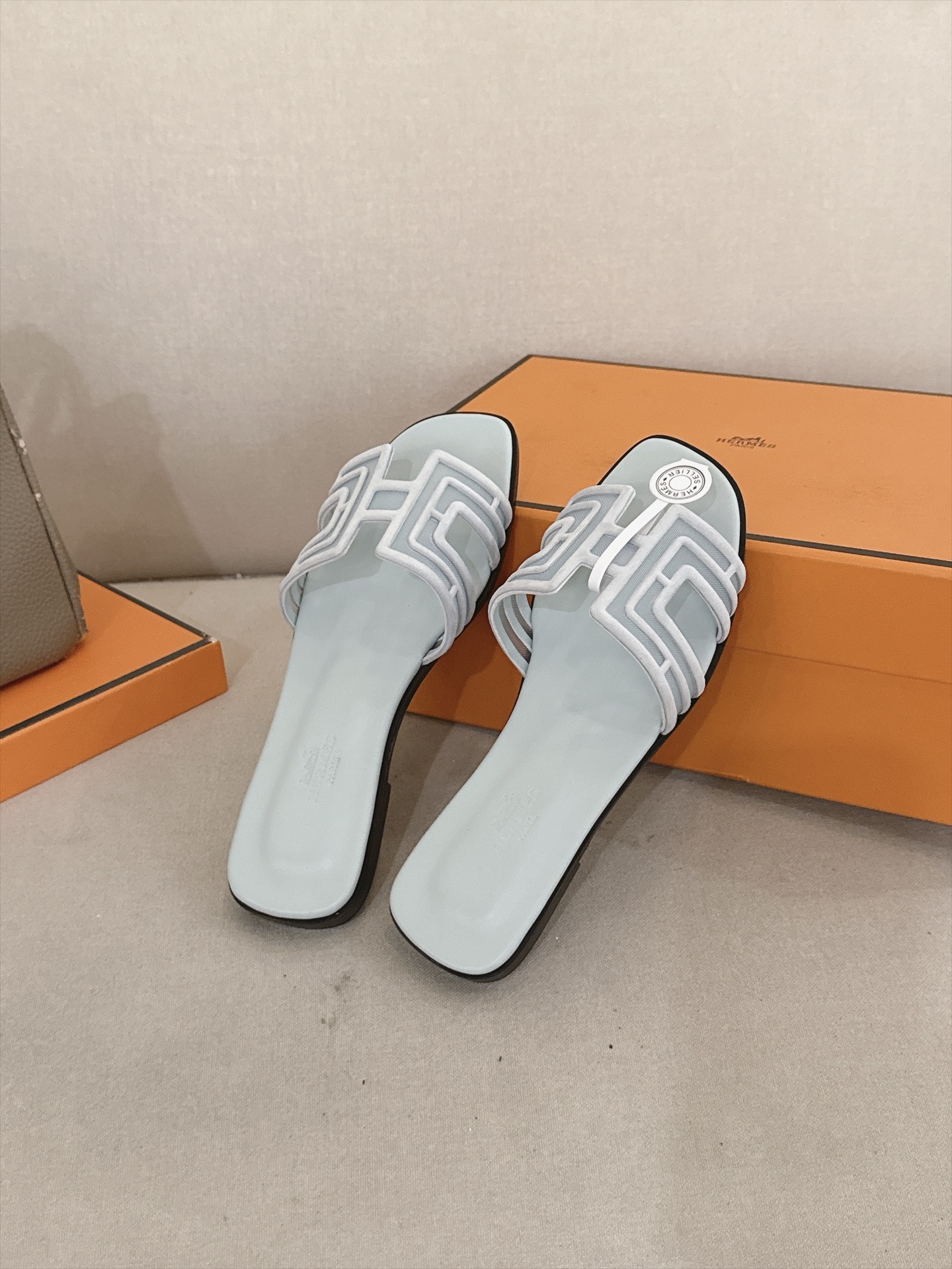 Hermes Slides