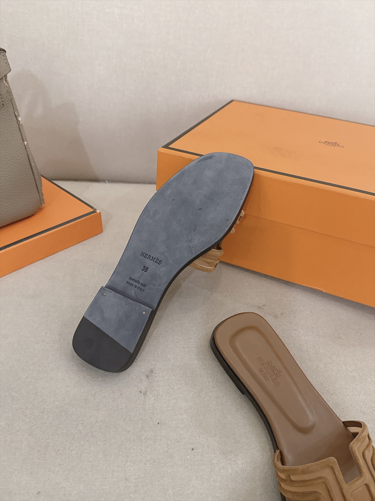 Hermes Slides