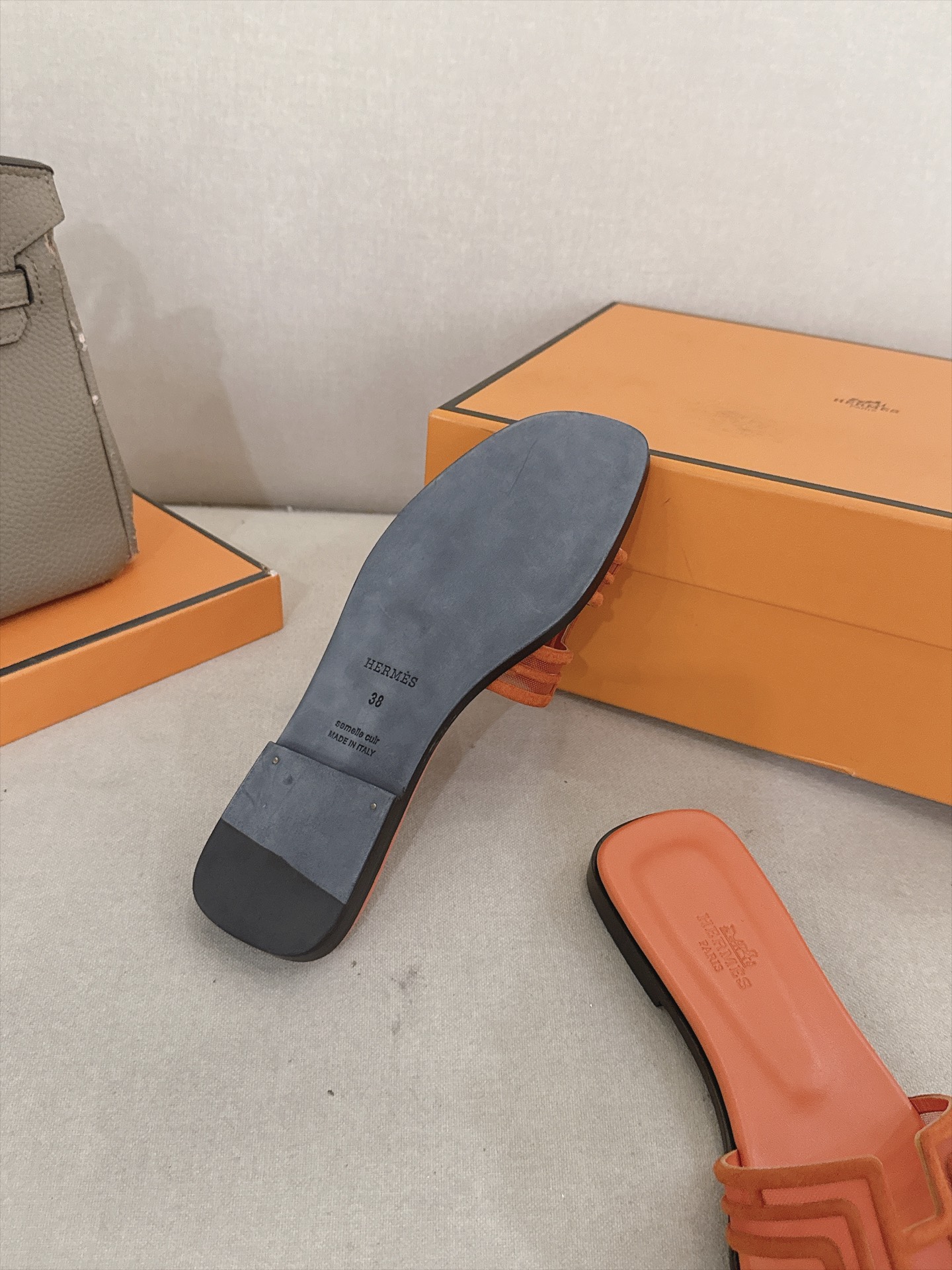 Hermes Slides