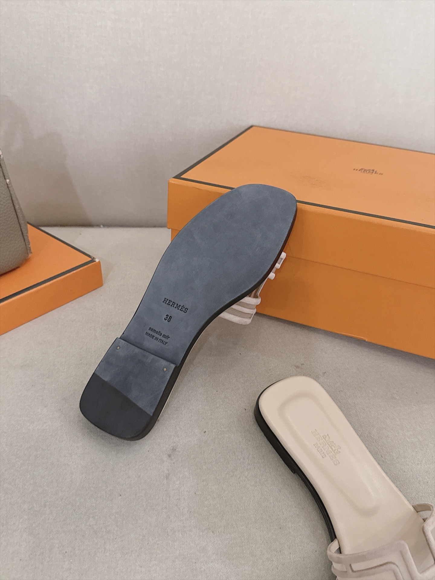 Hermes Slides