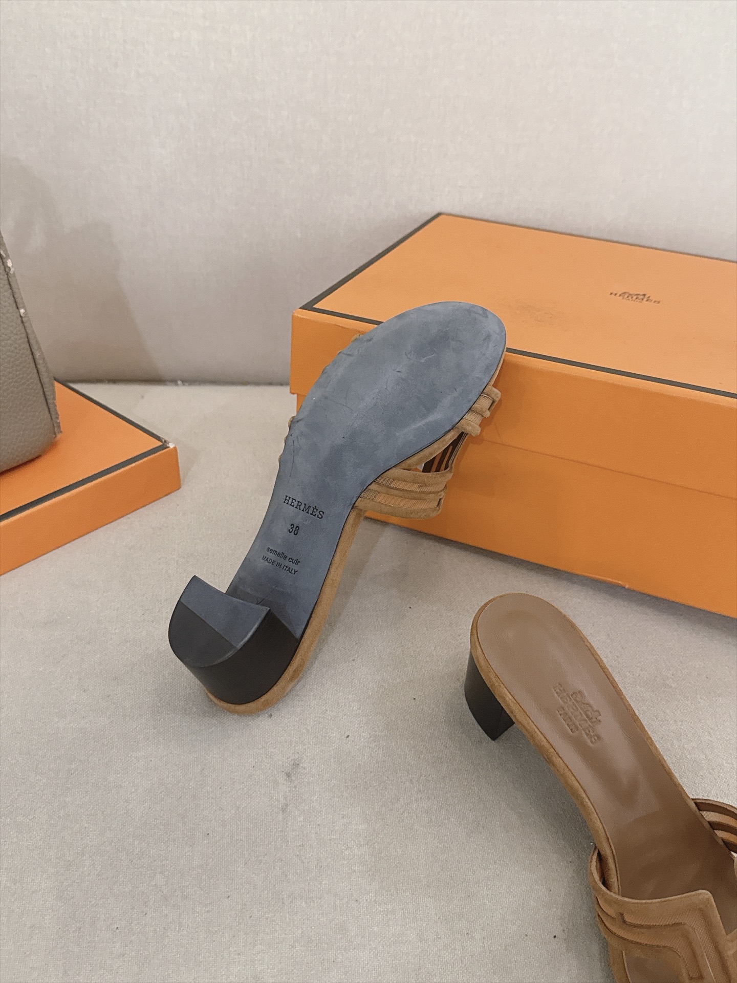 Hermes Slides