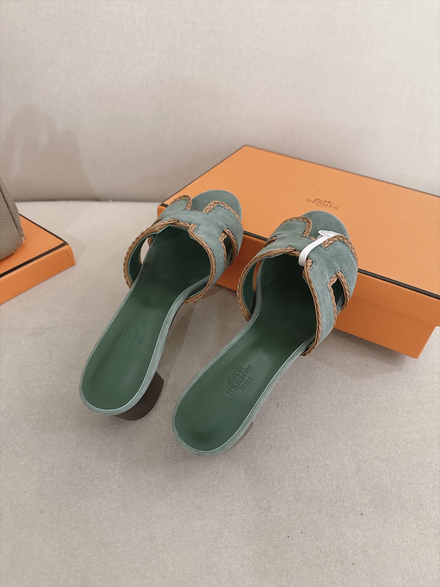Hermes Slides