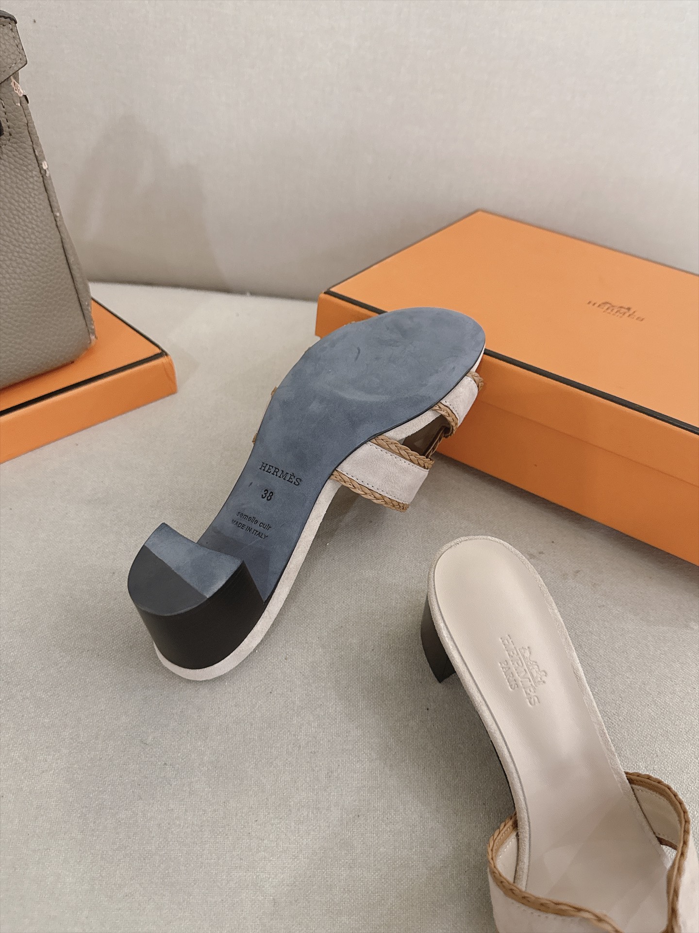 Hermes Slides