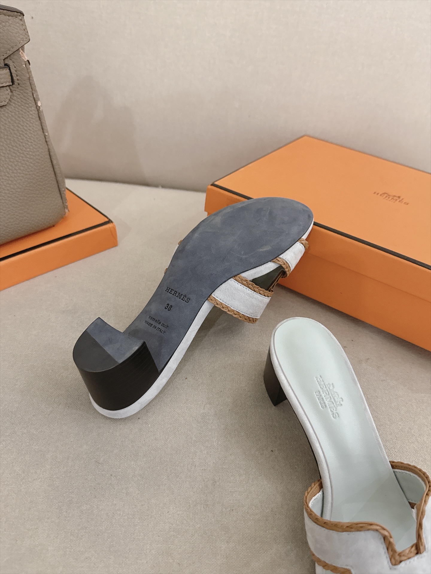 Hermes Slides