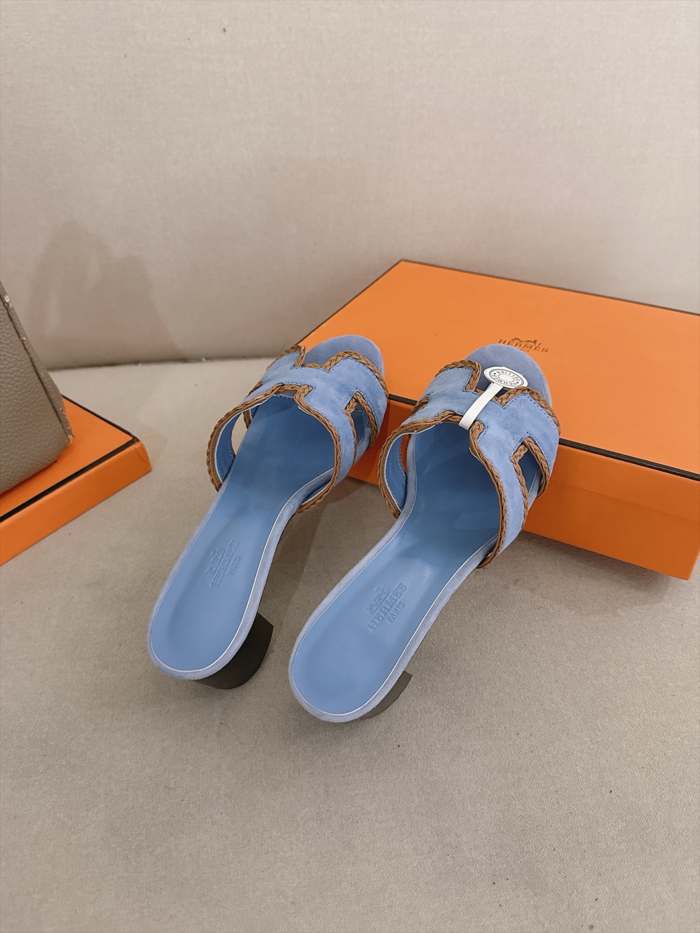Hermes Slides
