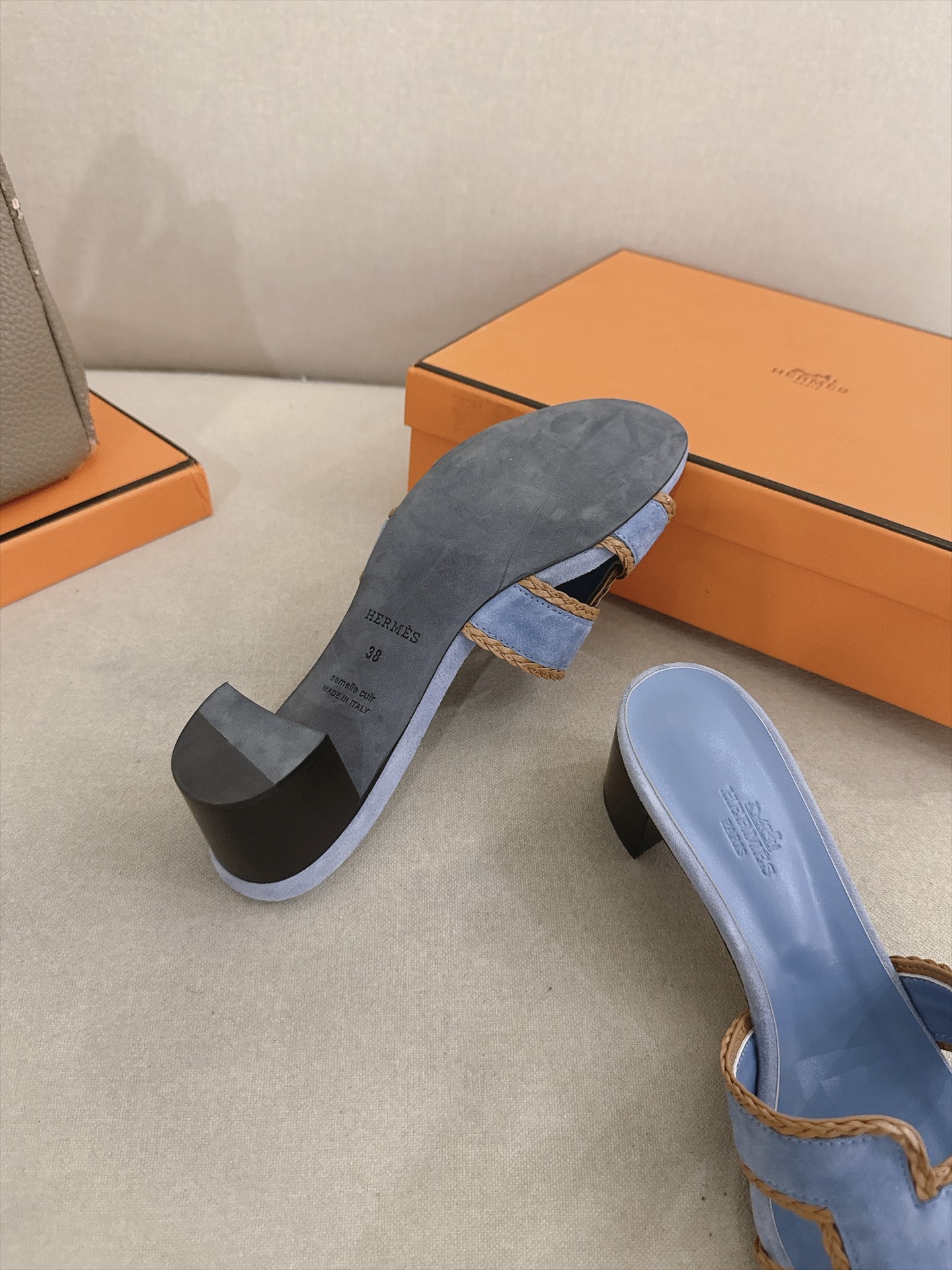 Hermes Slides