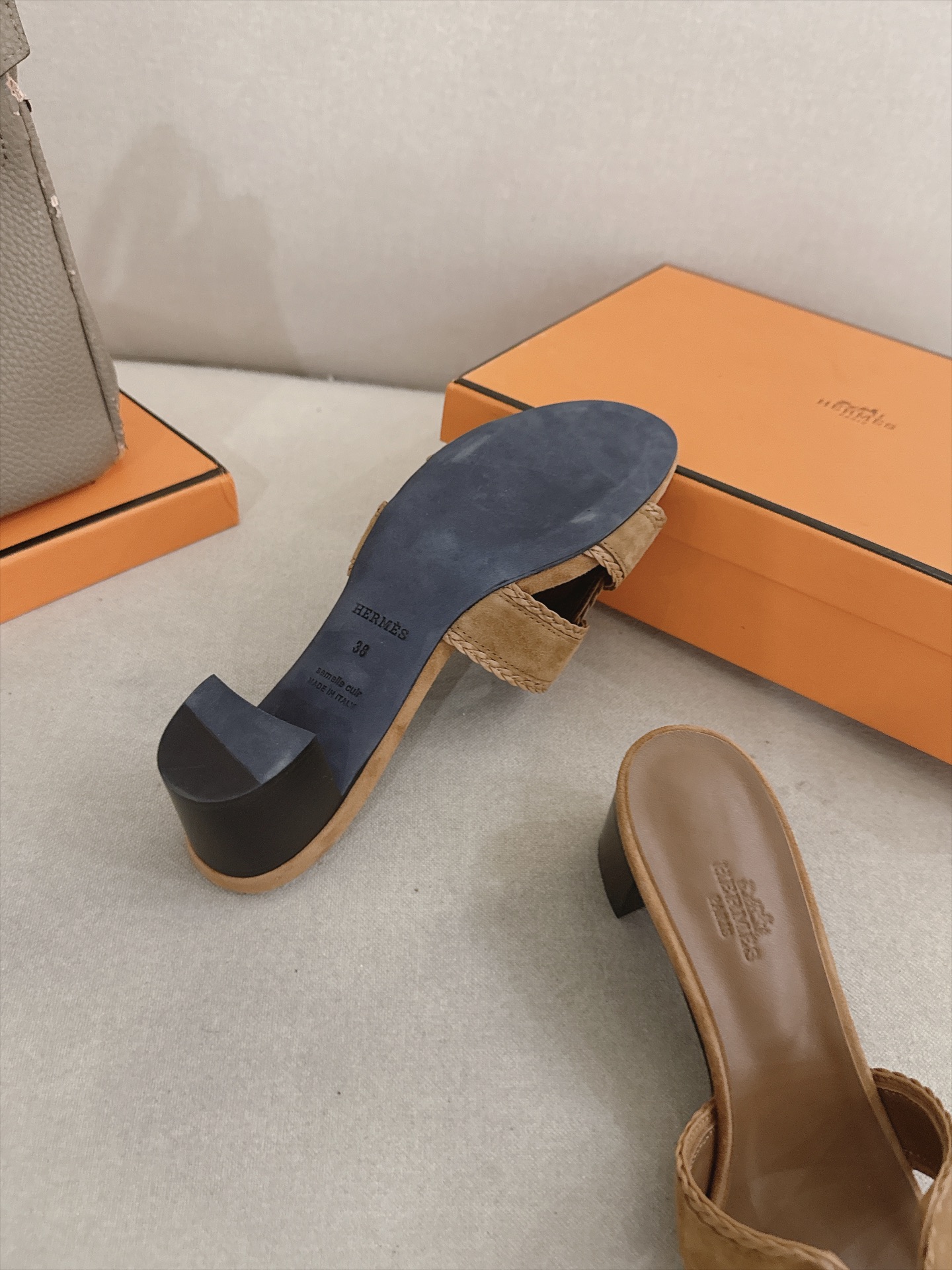 Hermes Slides