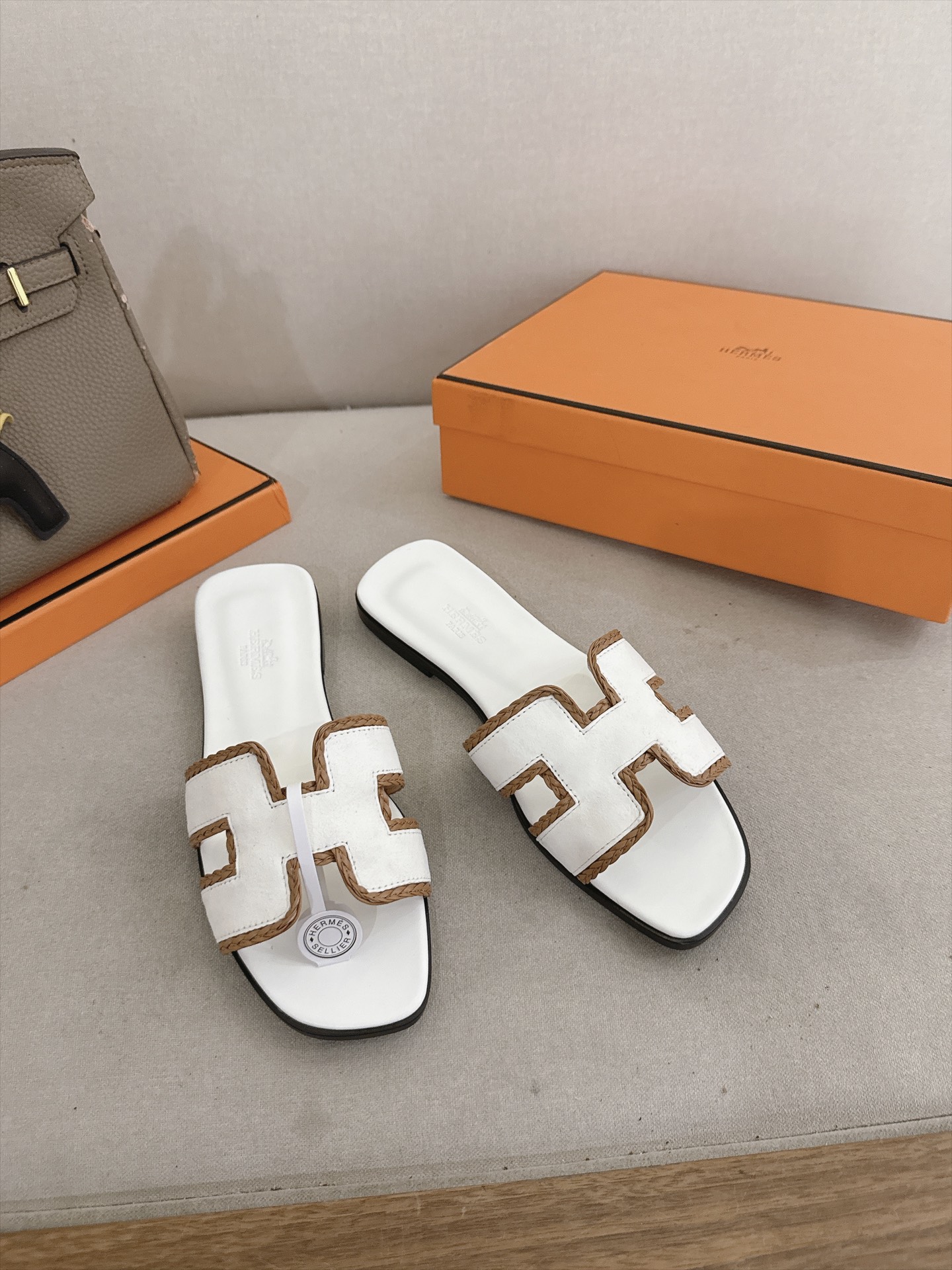 Hermes Slides