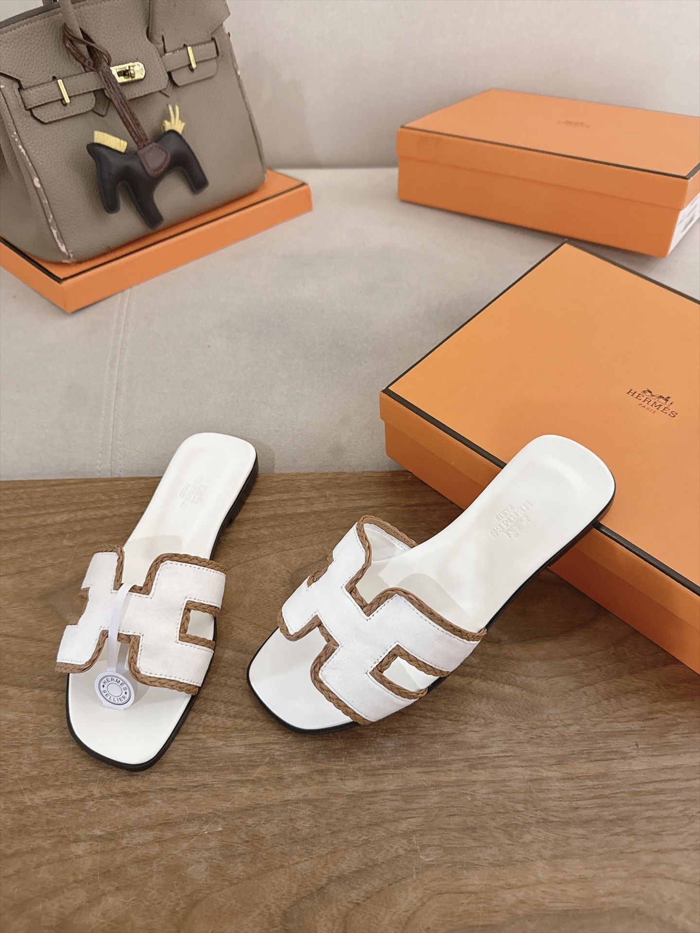 Hermes Slides