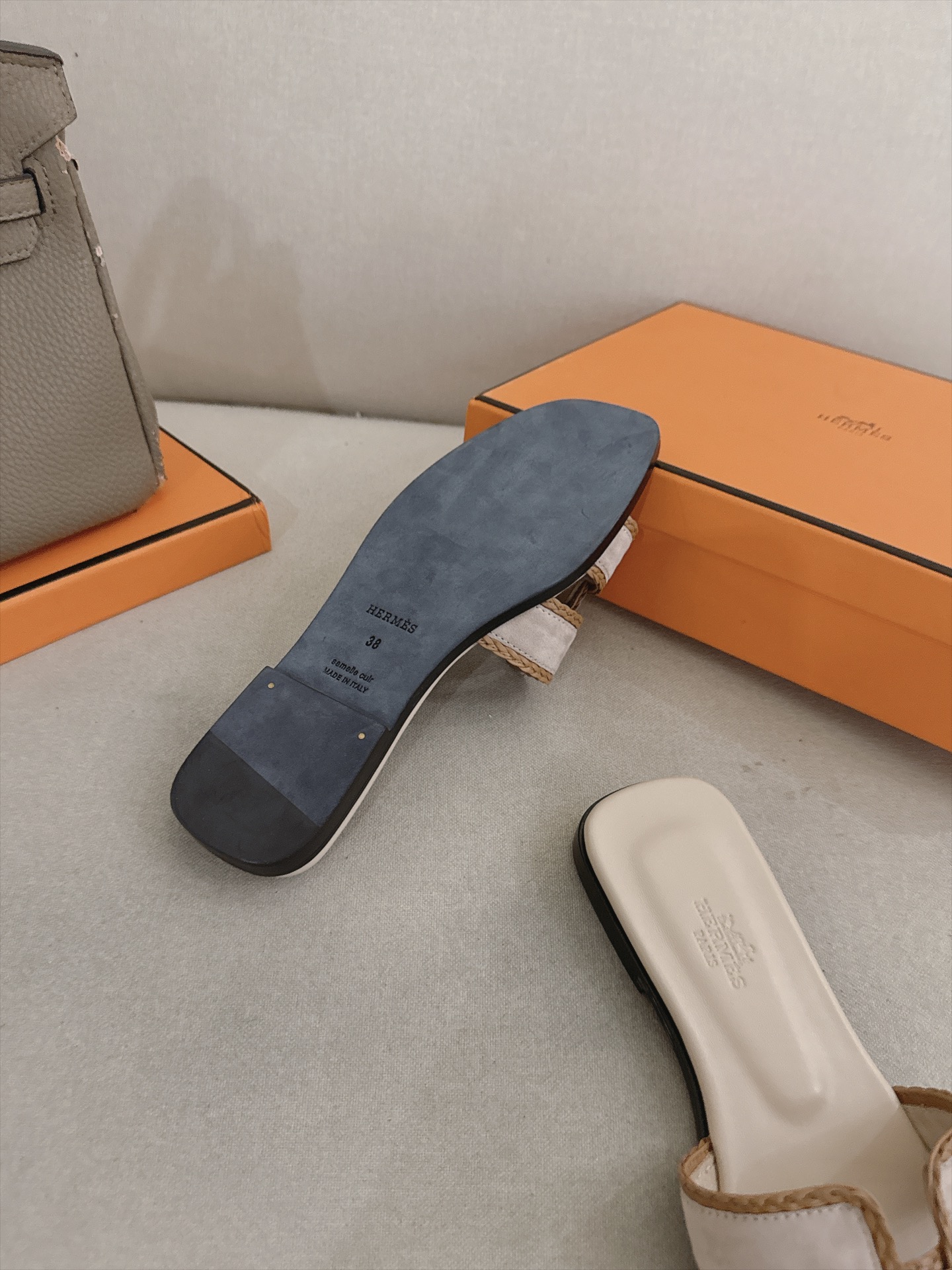 Hermes Slides