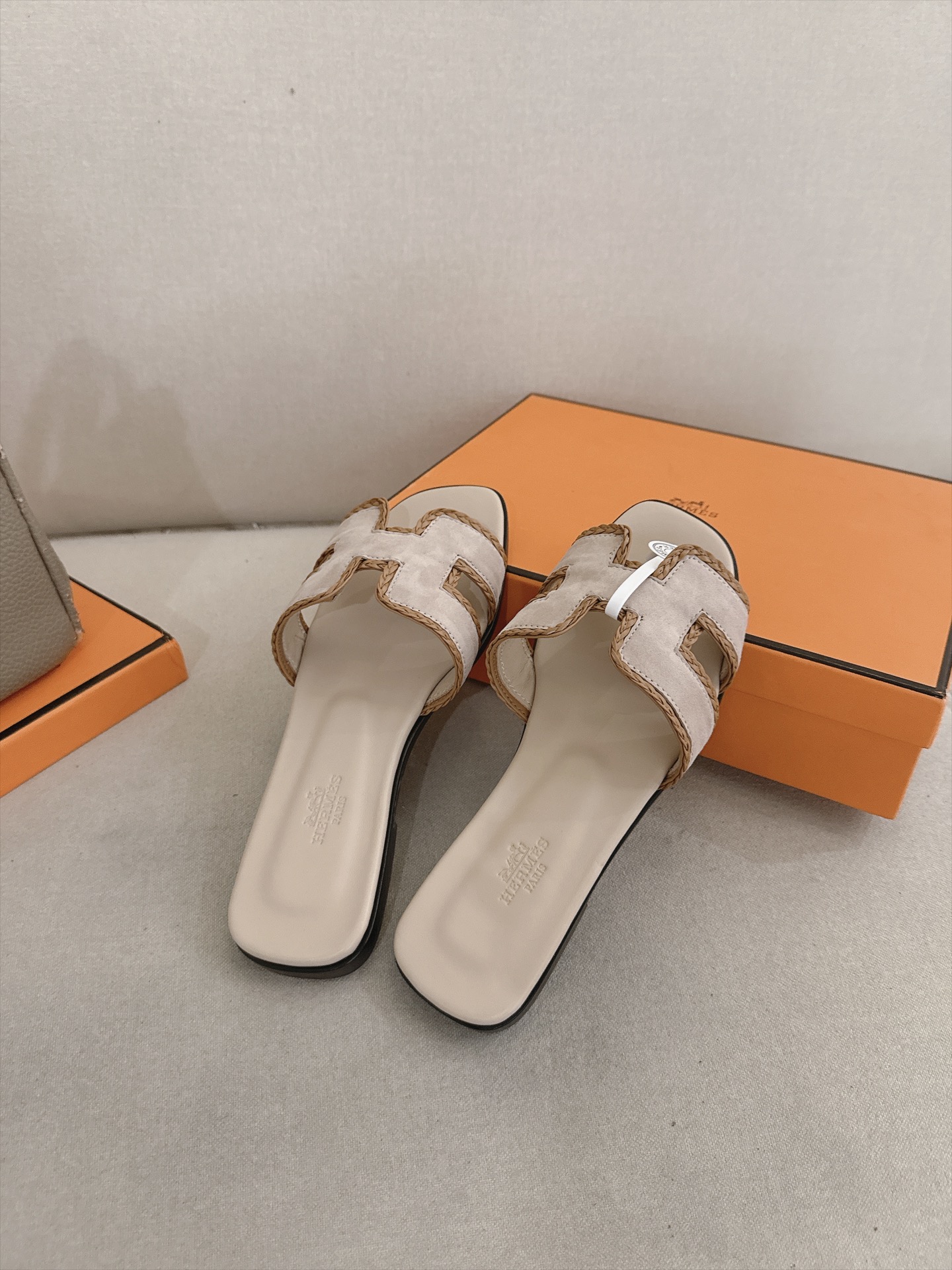 Hermes Slides